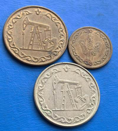 外国优质老铜币银币，周六九点倒数截拍，满百包邮，可寄存半年，喜欢朋友微信扫描二维码可直接参拍 - 鞑靼斯坦共和国油田币3枚