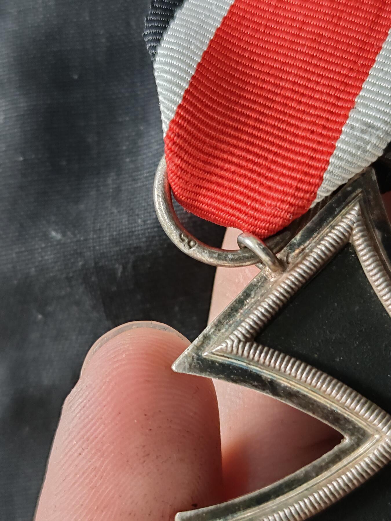 时顺第二十六拍 铭记历史，珍爱和平 德国特殊时期二级铁十字奖章，环打65标，边框五彩氧化，十分漂亮