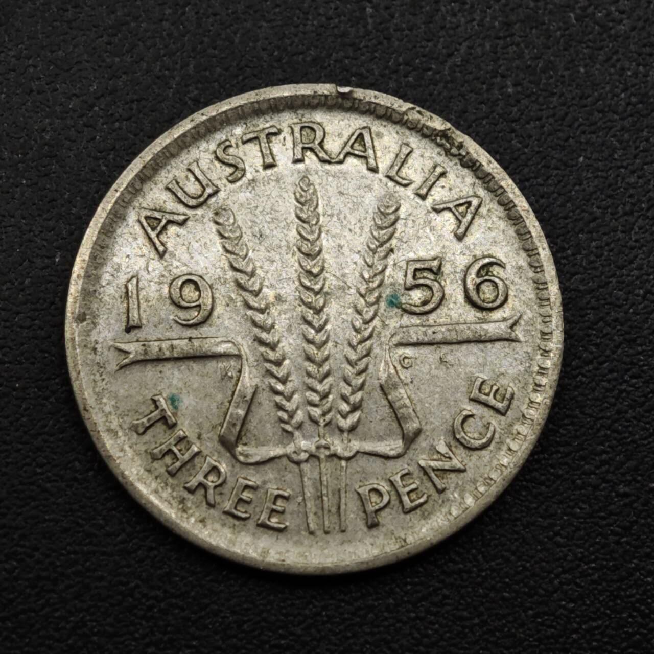 【淘币小摊】实时拍第八百零九拍   散币场   满百包邮可预留二周 每周一统一发货   澳大利亚1956年伊丽莎白二世3便士银币