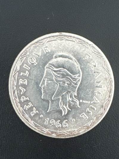 ❤️【币观天下】❤️ 第332期钱币拍卖- 2025.11.28周五晚上6点半场-长期征集拍品 - 新赫布里底1966年100法郎银币