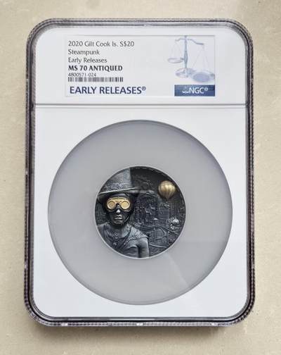 ❤️【币观天下】❤️ 第332期钱币拍卖- 2025.11.28周五晚上6点半场-长期征集拍品 - NGC70库克2020年蒸汽朋克3盎司银币纪念版蓝标封装币带证书包装