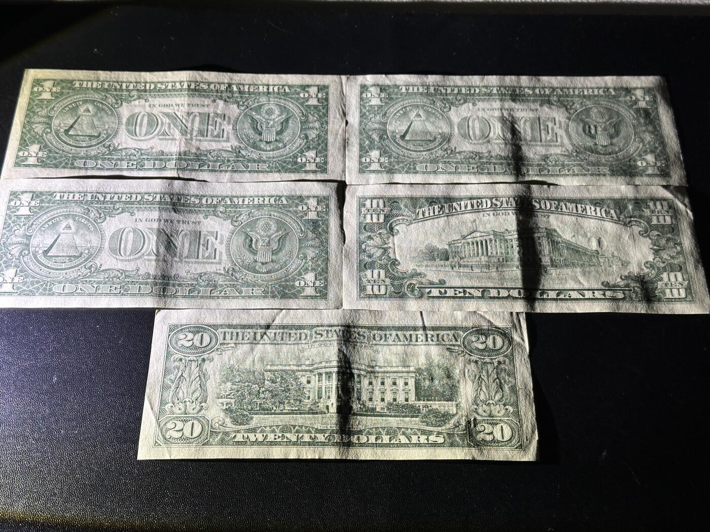 《外钞收藏家》第五百八十八期（优质场）（本平台长期征集拍品、欢迎藏友们联系合作） 美国小头版1-20美元 5张一起 非全新 品相如图