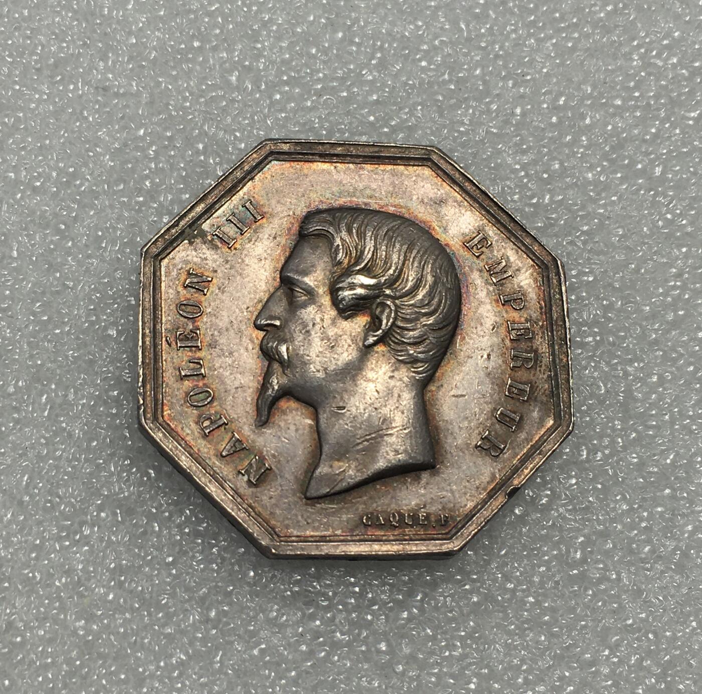 世界钱币专场拍卖 每周二开拍