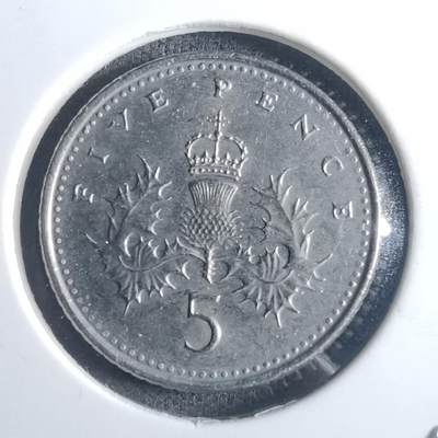 沼泽如烟--第914场 - 英国2000年5便士