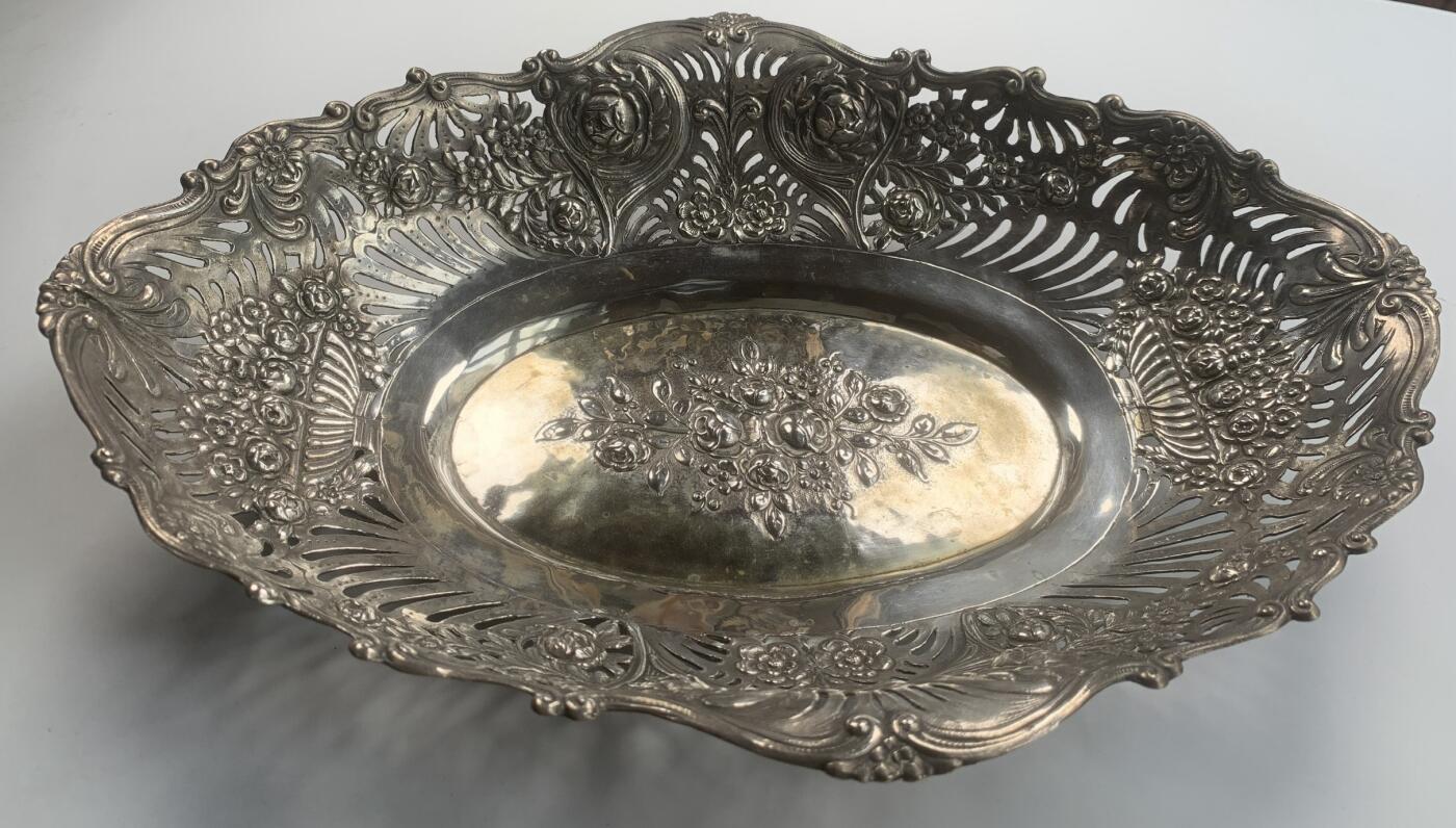 掌中浮雕-藏着的欧洲第043场 190X德国800银椭圆果篮，264*570mm，639g