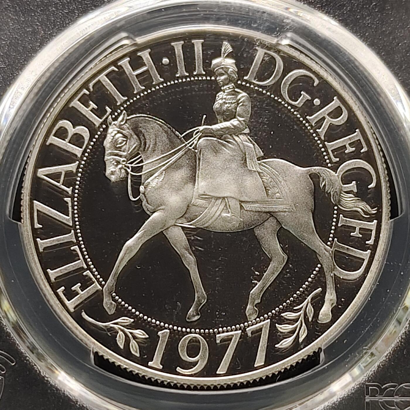 【全场包邮】纯粹捡漏拍481场（免费代拍第18场） 英国1977年1克朗女王登基25周年精制克朗型纪念银币-PCGS PR68 DCAM