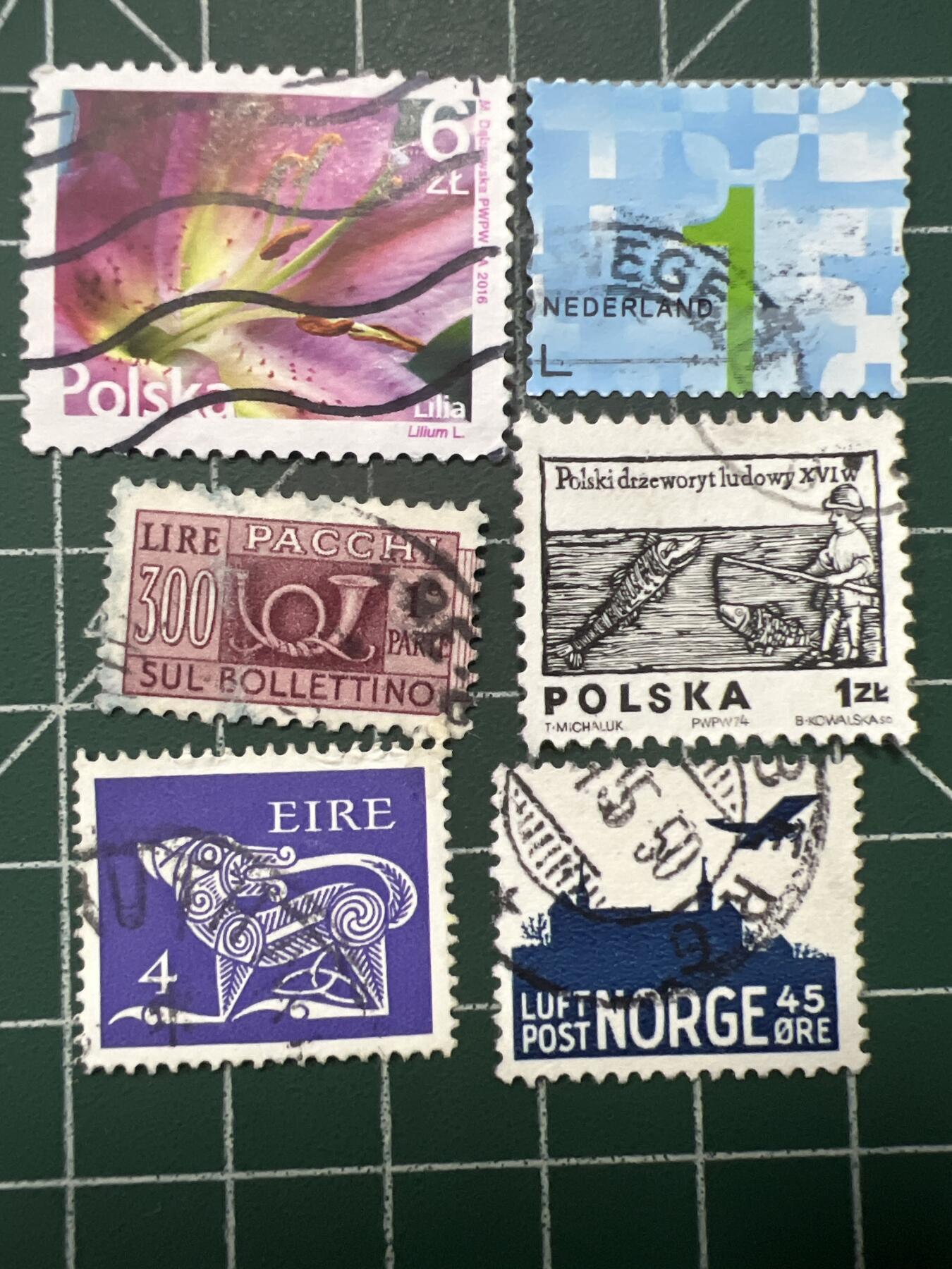 第1061 邮票专场 （无押金，捡漏，全场50包邮，偏远地区除外，接收代拍业务，本店十天发一次货） 邮票8