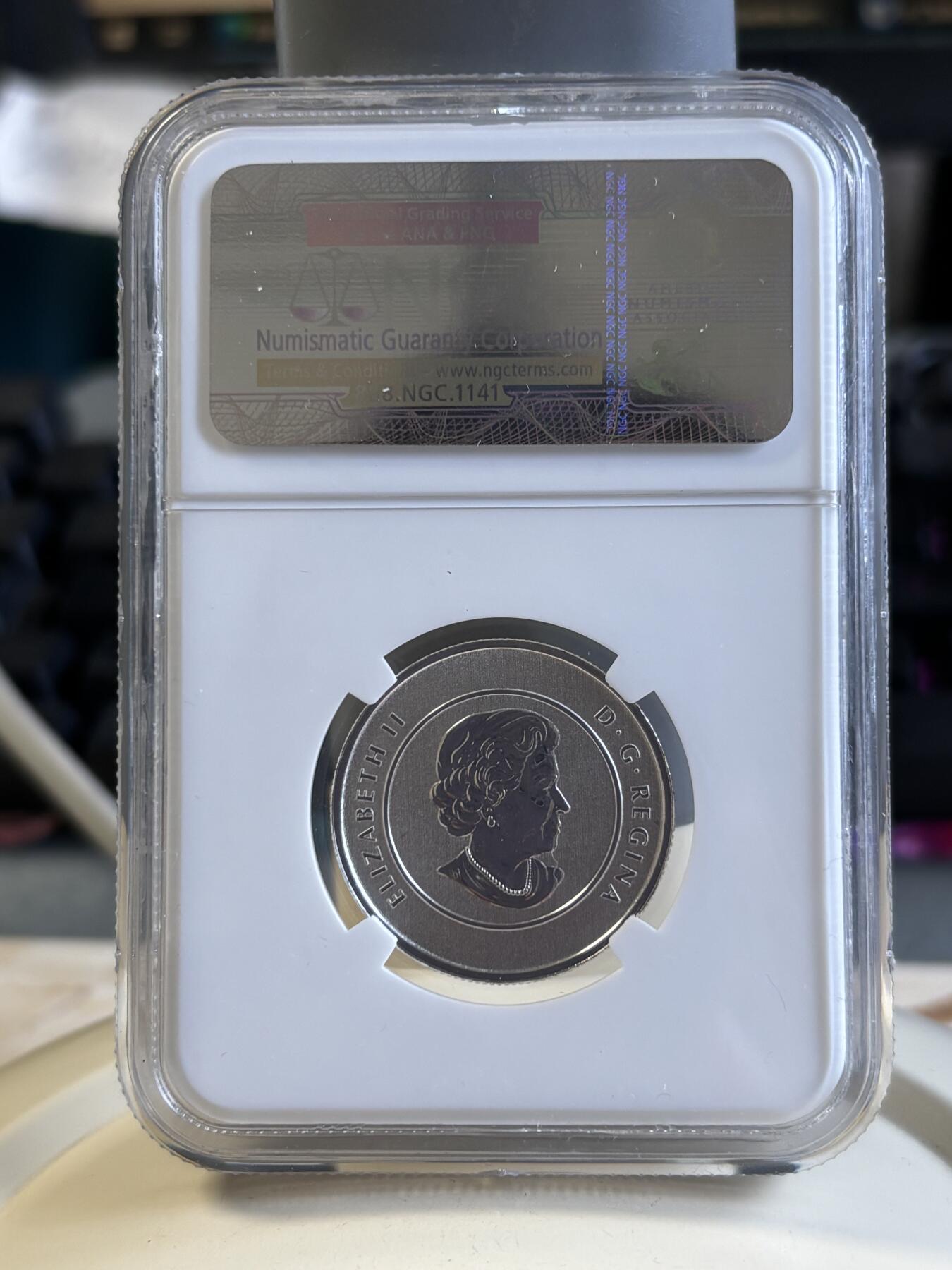 第183期拍卖 获奖银币加拿大 2011年 “20换20系列”独木舟纪念银币 NGC-SP69,7.96克，9999银，克劳斯年度最佳银币