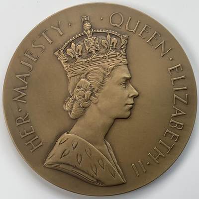 掌中浮雕-藏着的欧洲第043场 - 1953年英国女王伊丽莎白二世加冕纪念大铜章，77mm，原盒