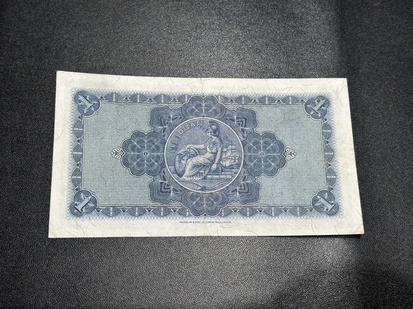 《外钞收藏家》第五百八十八期（优质场）（本平台长期征集拍品、欢迎藏友们联系合作） 1954年英国 亚麻银行1镑 非全新 品相如图