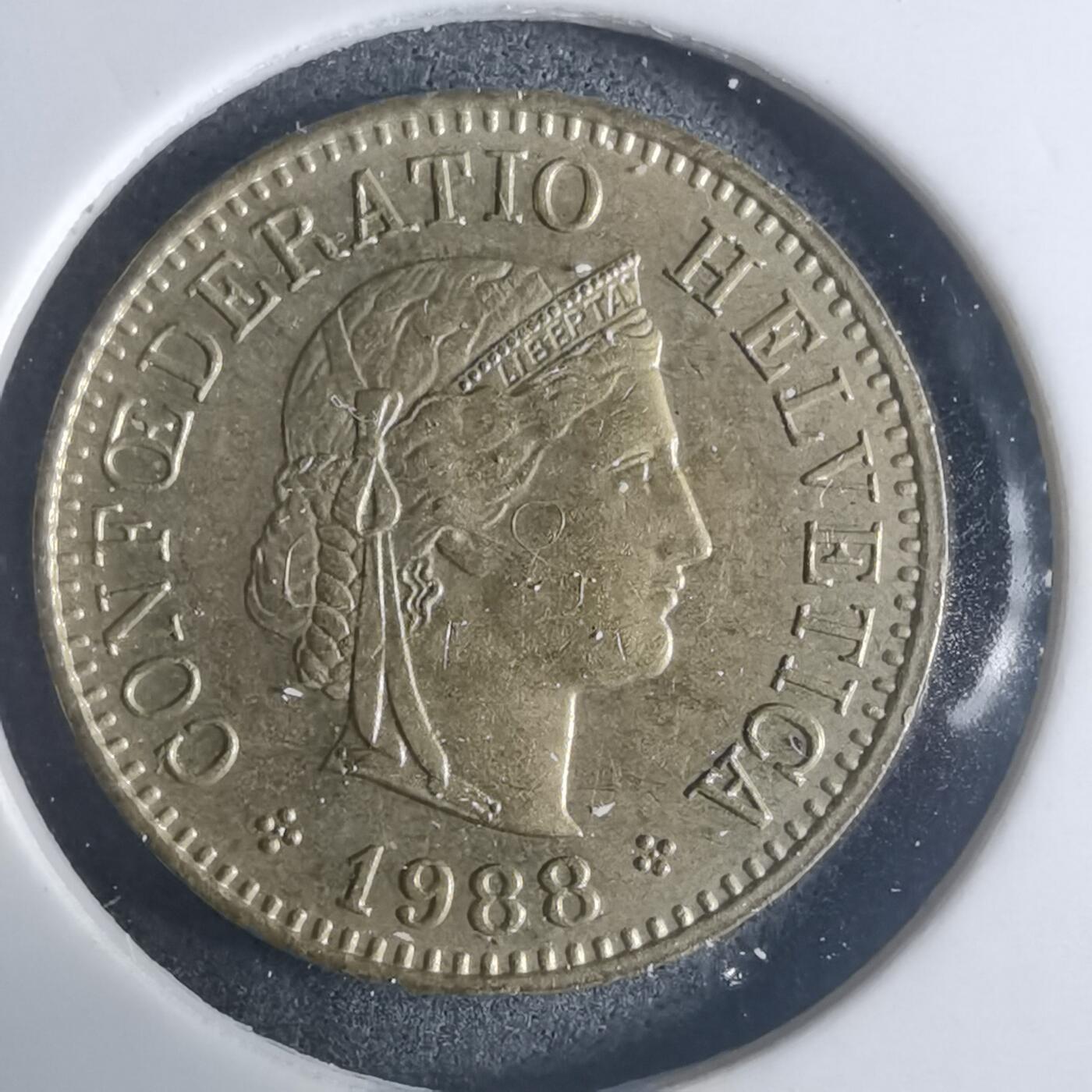 沼泽如烟--第914场 瑞士1988年五分