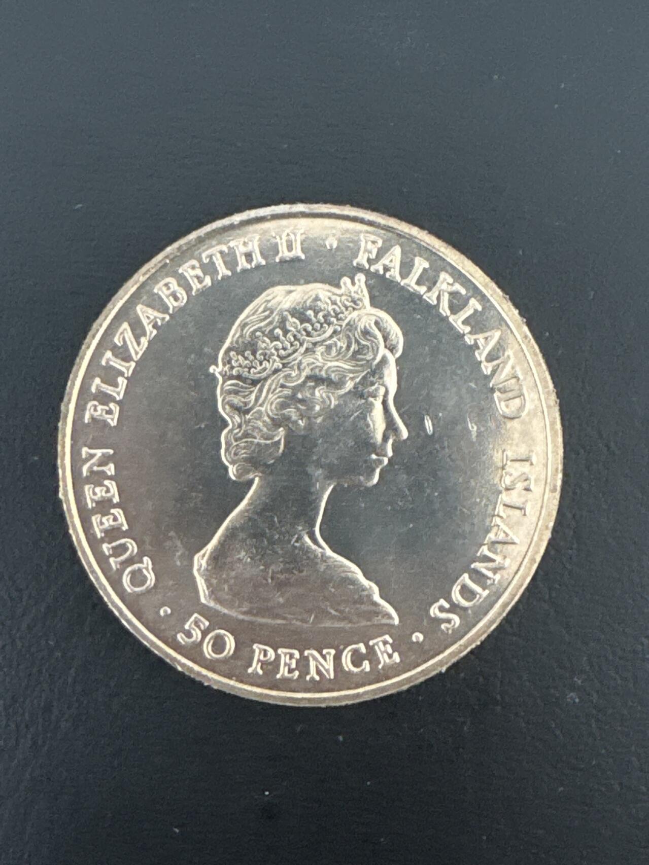 ❤️【币观天下】❤️ 第332期钱币拍卖- 2025.11.28周五晚上6点半场-长期征集拍品 福克兰岛摆脱阿根廷纪念1982年50便士镍质纪念币