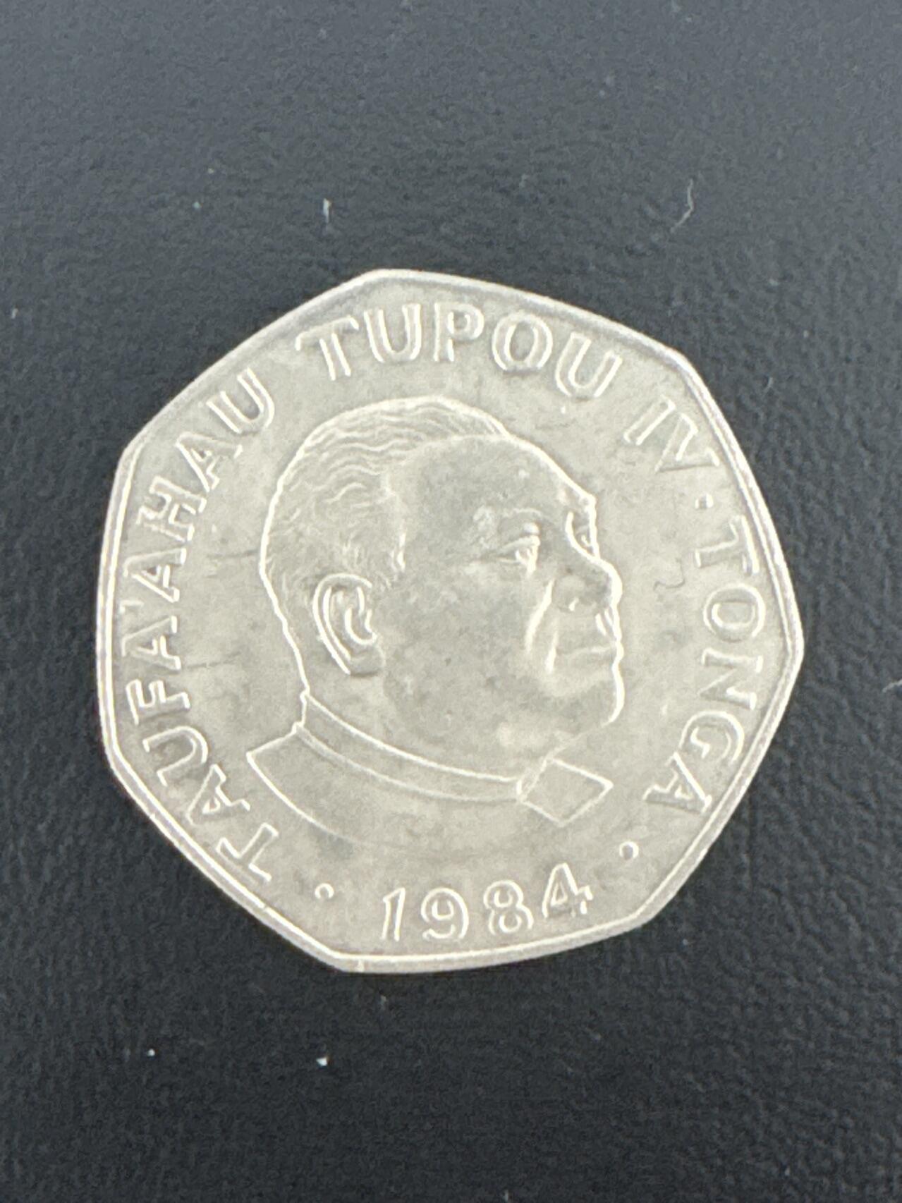 ❤️【币观天下】❤️ 第332期钱币拍卖- 2025.11.28周五晚上6点半场-长期征集拍品 汤加圣诞1984年1潘加镍质纪念币