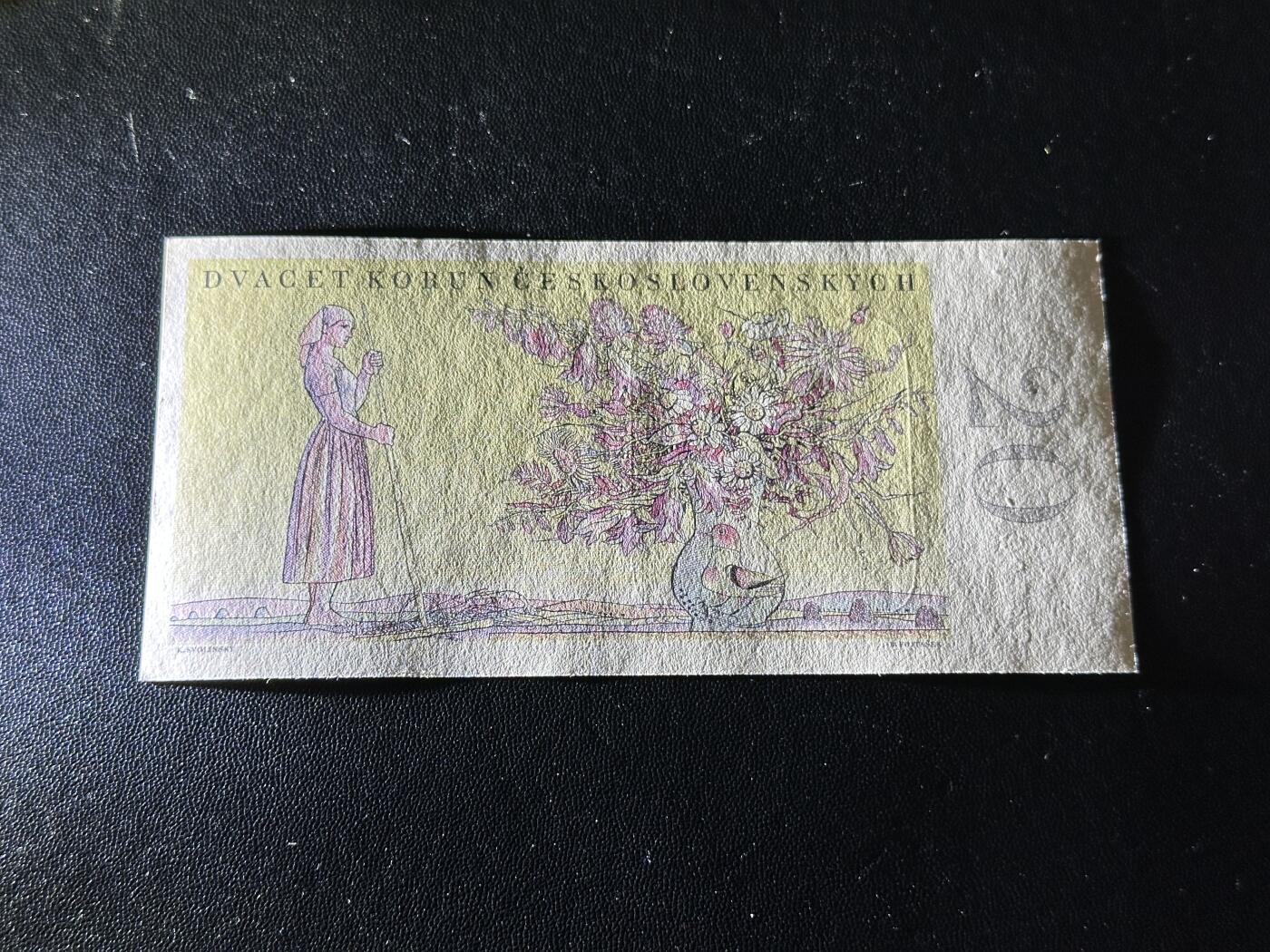 《外钞收藏家》第五百八十八期（优质场）（本平台长期征集拍品、欢迎藏友们联系合作） 1949年捷克斯洛伐克20克朗 花环女孩 全新 角轻微不明显潮点