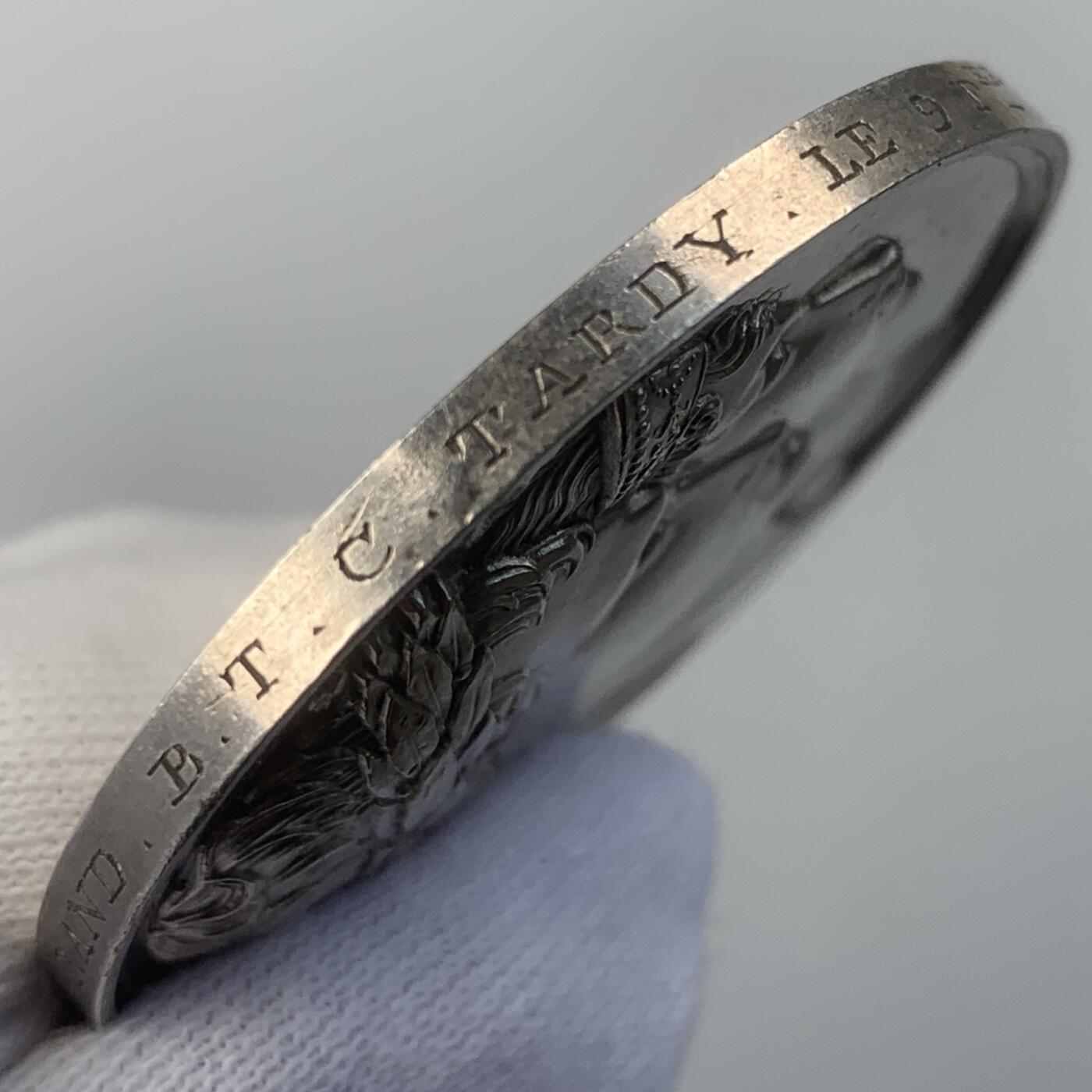 掌中浮雕-藏着的欧洲第043场 1810年拿破仑和玛丽亚·路易丝在巴黎卢浮宫举行婚礼原铸银章，41mm，原铸银章