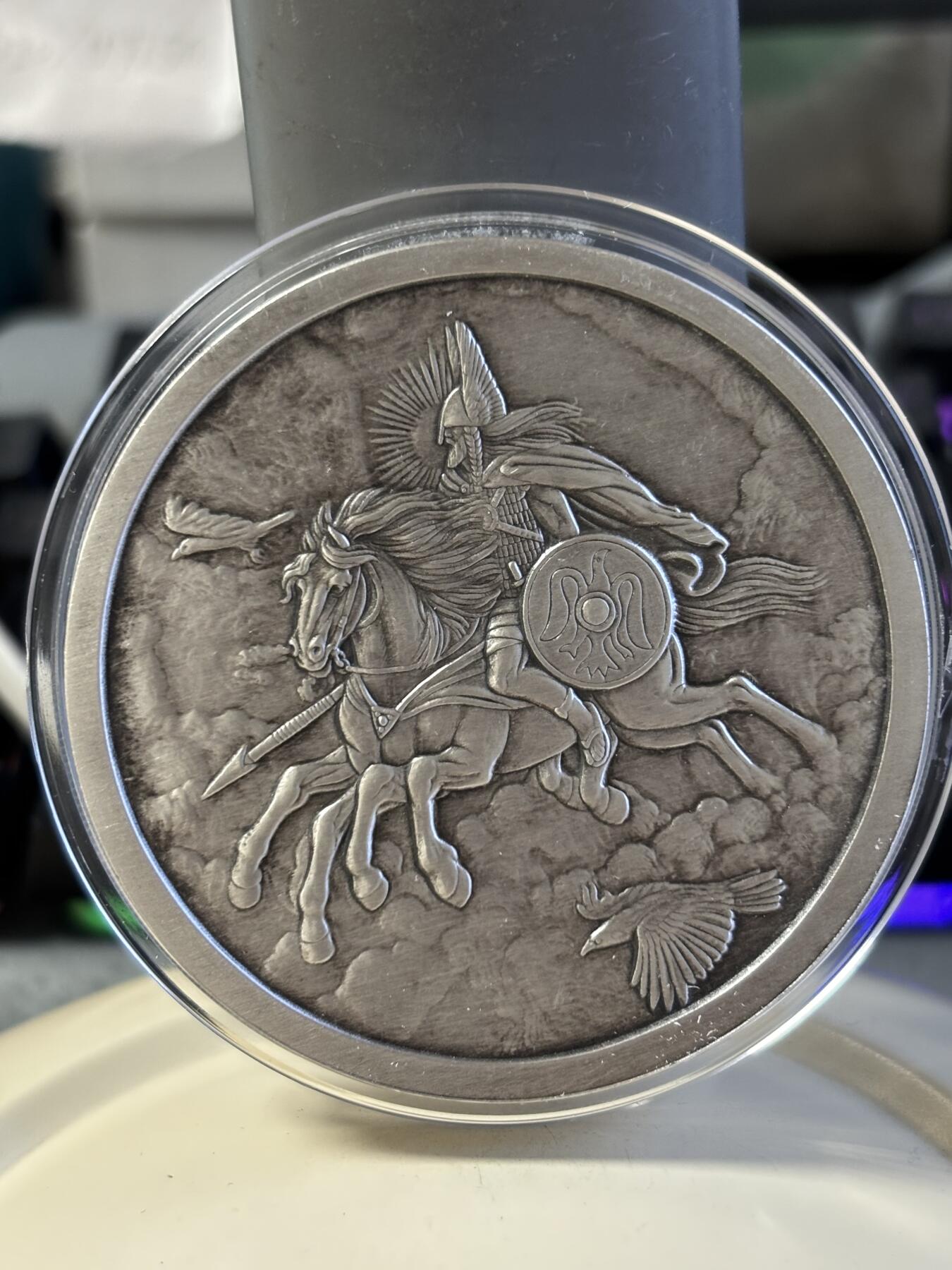 第183期拍卖 北欧神话生物5盎司纪念银章带盒证书，直径63毫米，999银