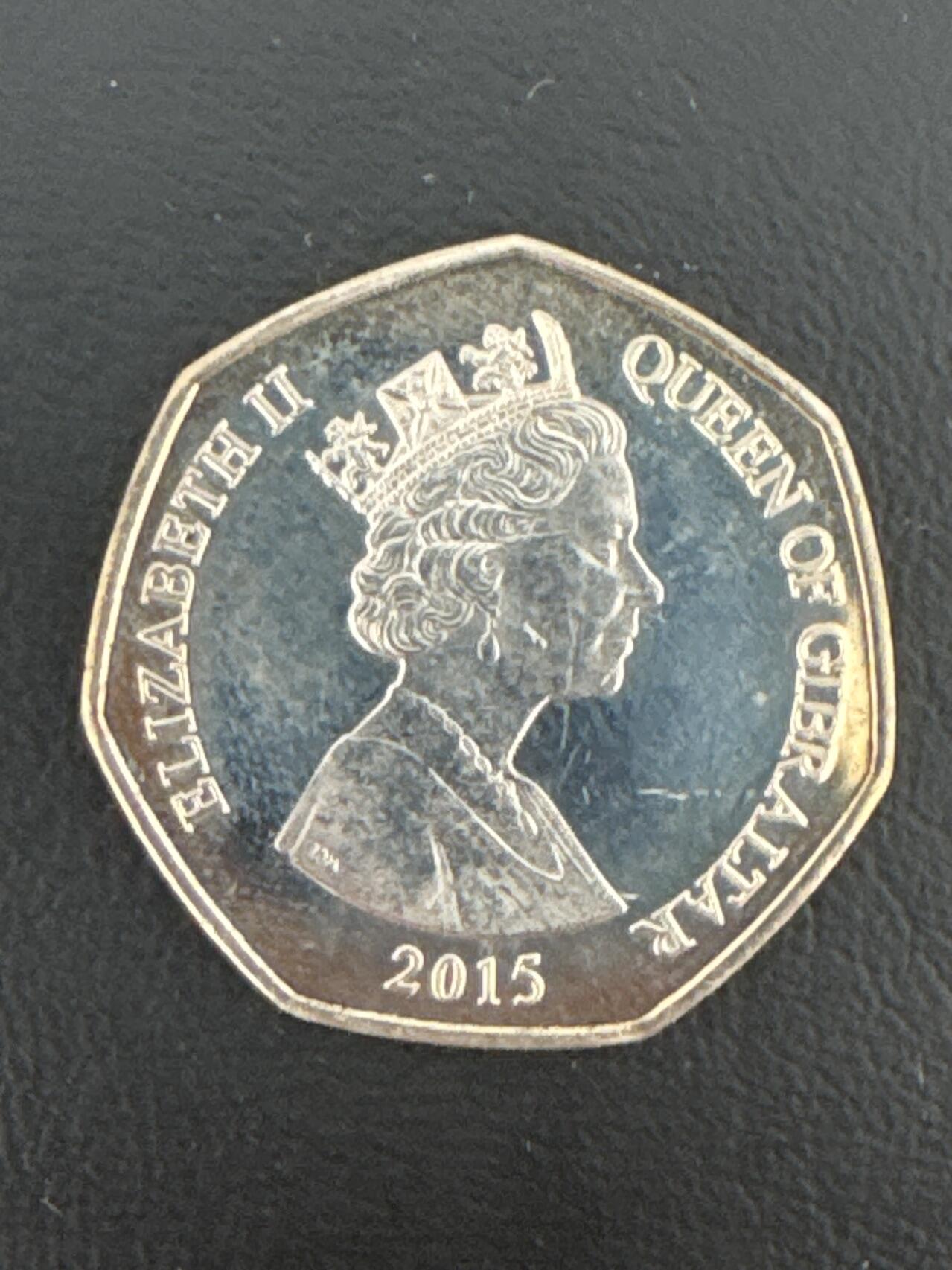 ❤️【币观天下】❤️ 第332期钱币拍卖- 2025.11.28周五晚上6点半场-长期征集拍品 直布罗陀圣诞2015年50便士镍质纪念币