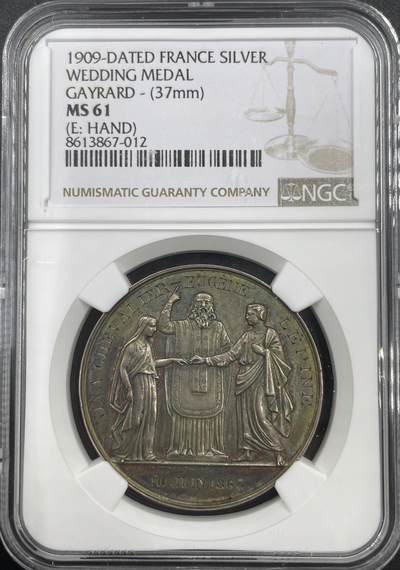 「木头集藏」章牌精品专场！ - Gayrard～法国银婚纪念银章，MS 61，直径：37mm，手指边铭，少见版本，彩色氧化很美。