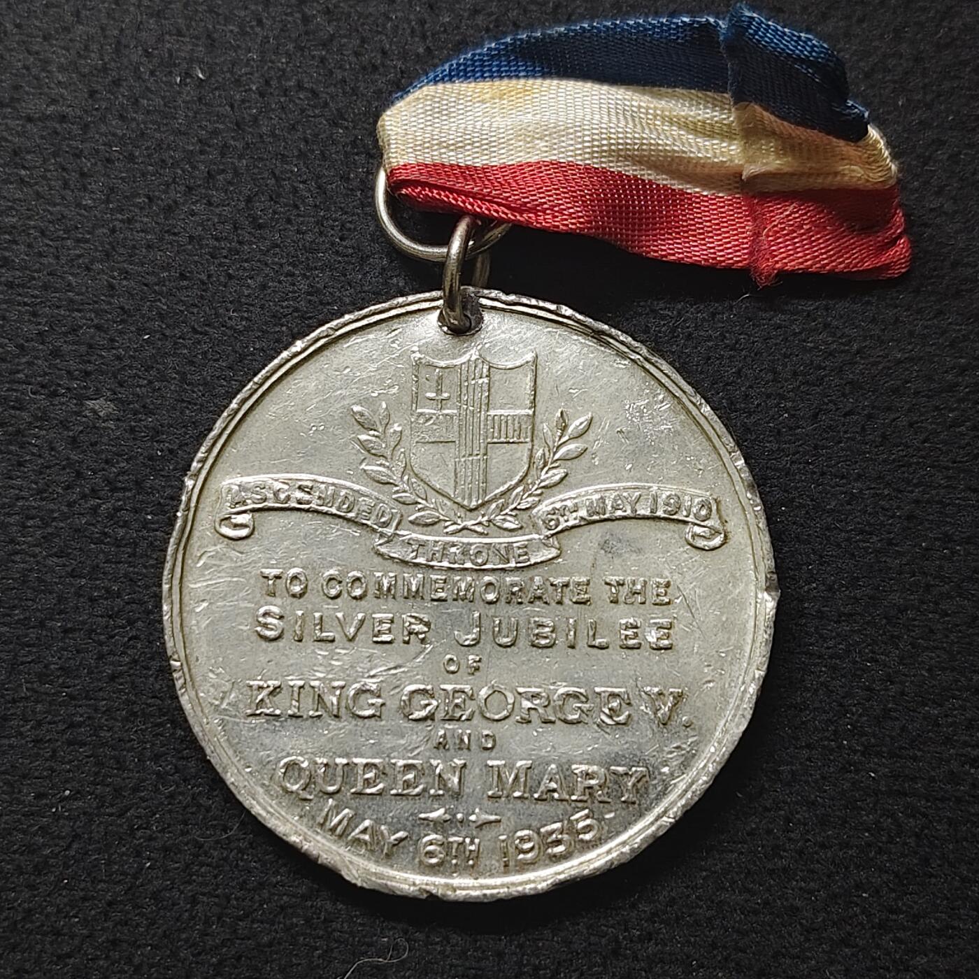 【全场包邮】纯粹捡漏拍480场（免费代拍第17场） 【纪念章】英国1935年乔治五世登基25周年纪念章