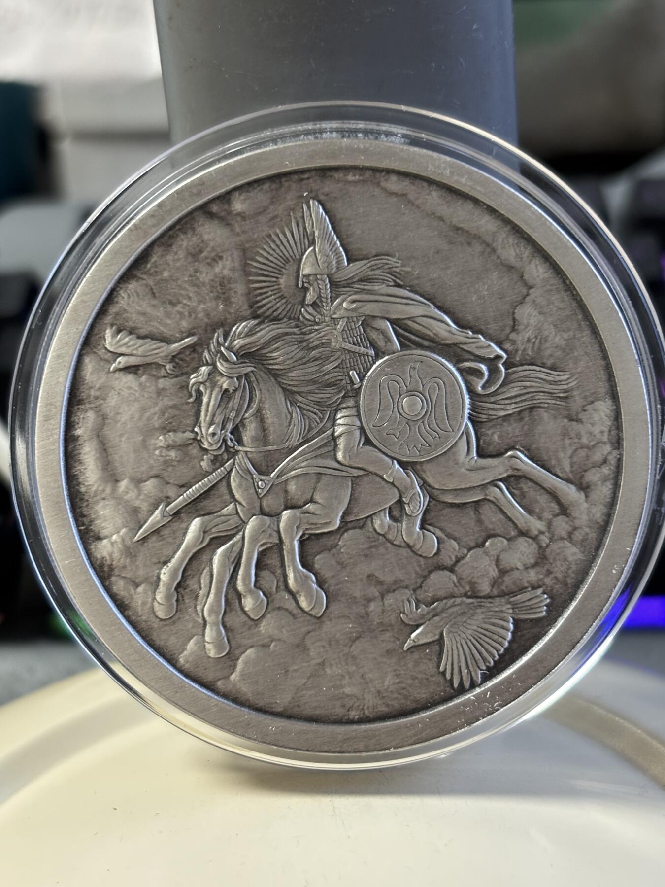 第183期拍卖 北欧神话生物5盎司纪念银章带盒证书，直径63毫米，999银