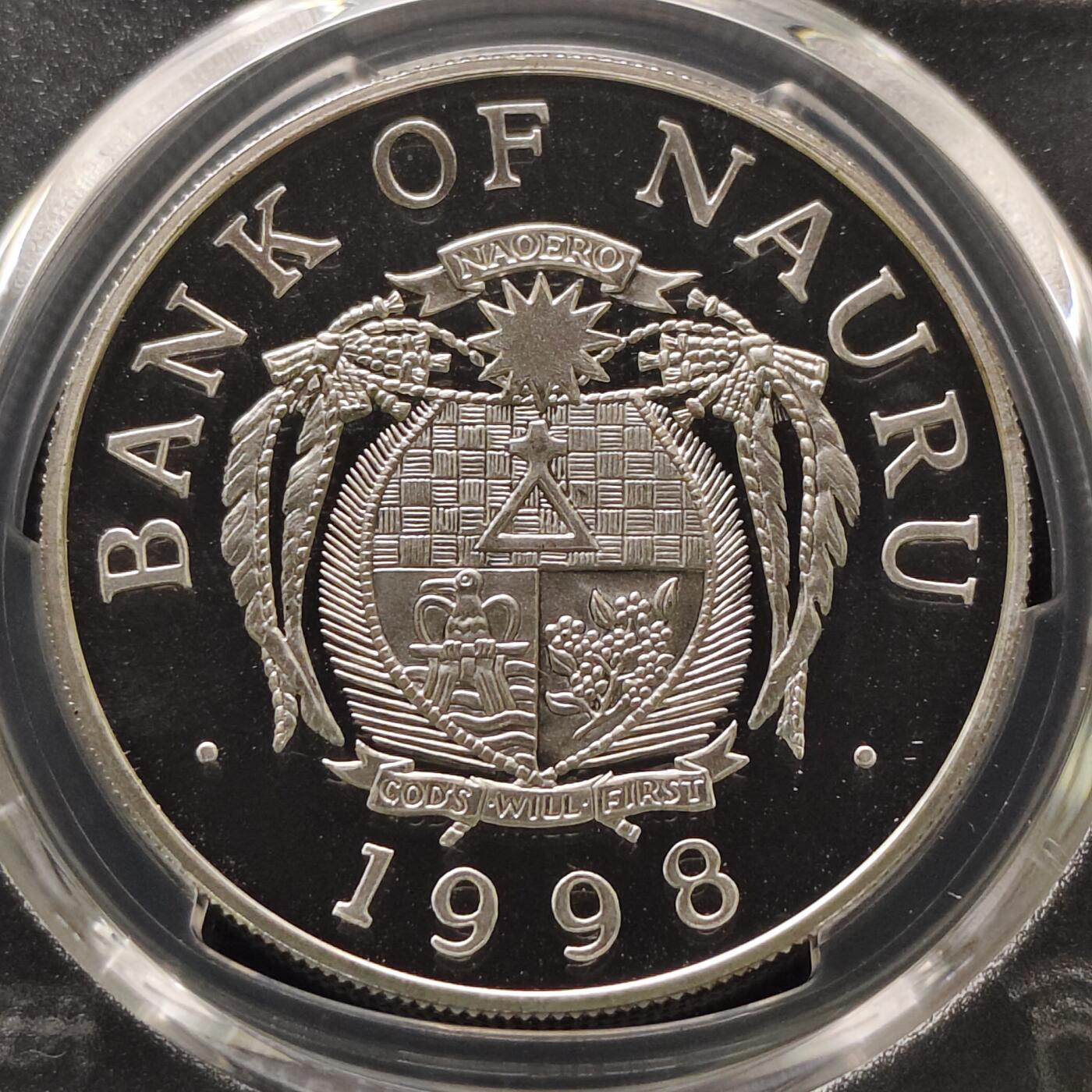 【全场包邮】纯粹捡漏拍481场（免费代拍第18场） 瑙鲁1998年10元女王母亲伊丽莎白皇太后纪念系列梅伊城堡精制克朗型纪念银币-PCGS PR68 DCAM