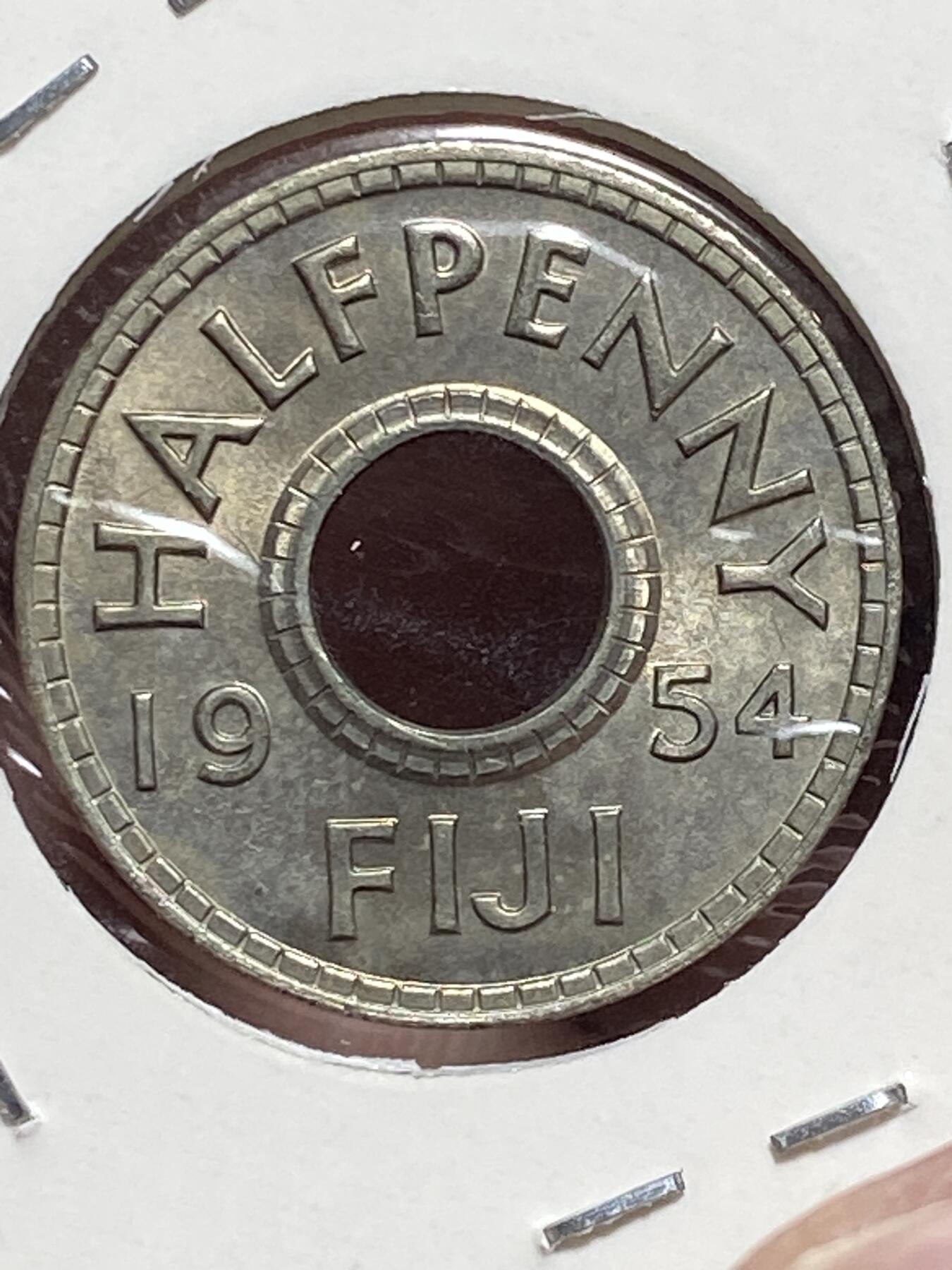 2025年第一百三十二场(总第一百五十八场）外国好品纸夹散币场(免佣金) 原光全新–斐济🇫🇯1954单年份1/2便士(伊丽莎白二世第一版)