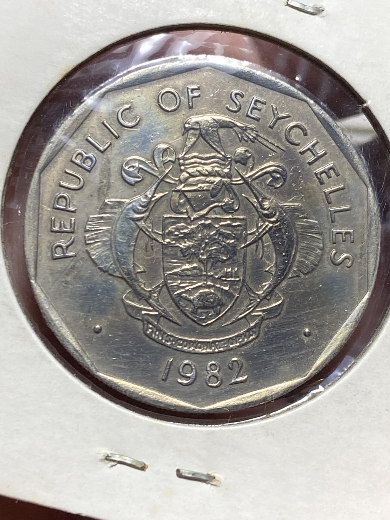 2025年第一百三十二场(总第一百五十八场）外国好品纸夹散币场(免佣金)