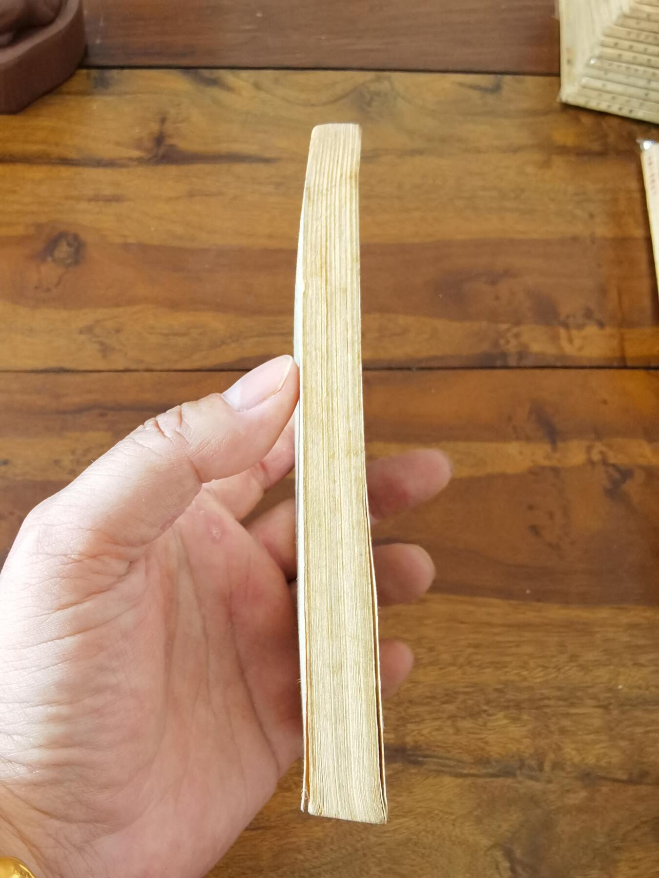 五六十年代老版经典老电影绘画连环画拍卖会 阿尔及利亚的姑娘1963年64开