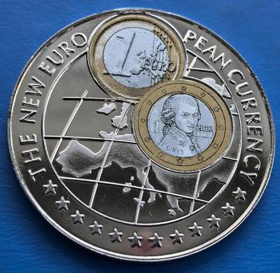 外国优质老铜币银币，周六九点倒数截拍，满百包邮，可寄存半年，喜欢朋友微信扫描二维码可直接参拍 - 精制乌干达1999年1000先令-奥地利1欧元彩色克朗型纪念币直径38mm，厚2.2mm,重20克