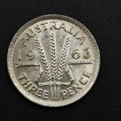 【淘币小摊】实时拍第八百零九拍   散币场   满百包邮可预留二周 每周一统一发货   - 澳大利亚1963年伊丽莎白二世3便士银币