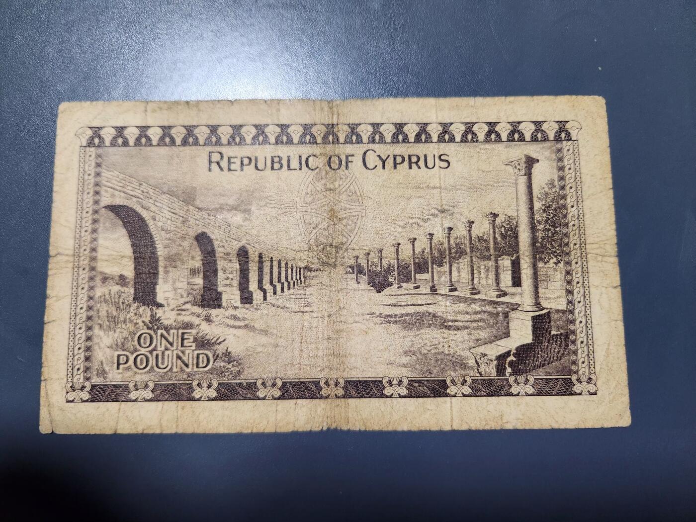 11月28号晚上8点 外国纸币自动截拍第64场 塞浦路斯 纸币 1961年版 1镑  初版稀少 