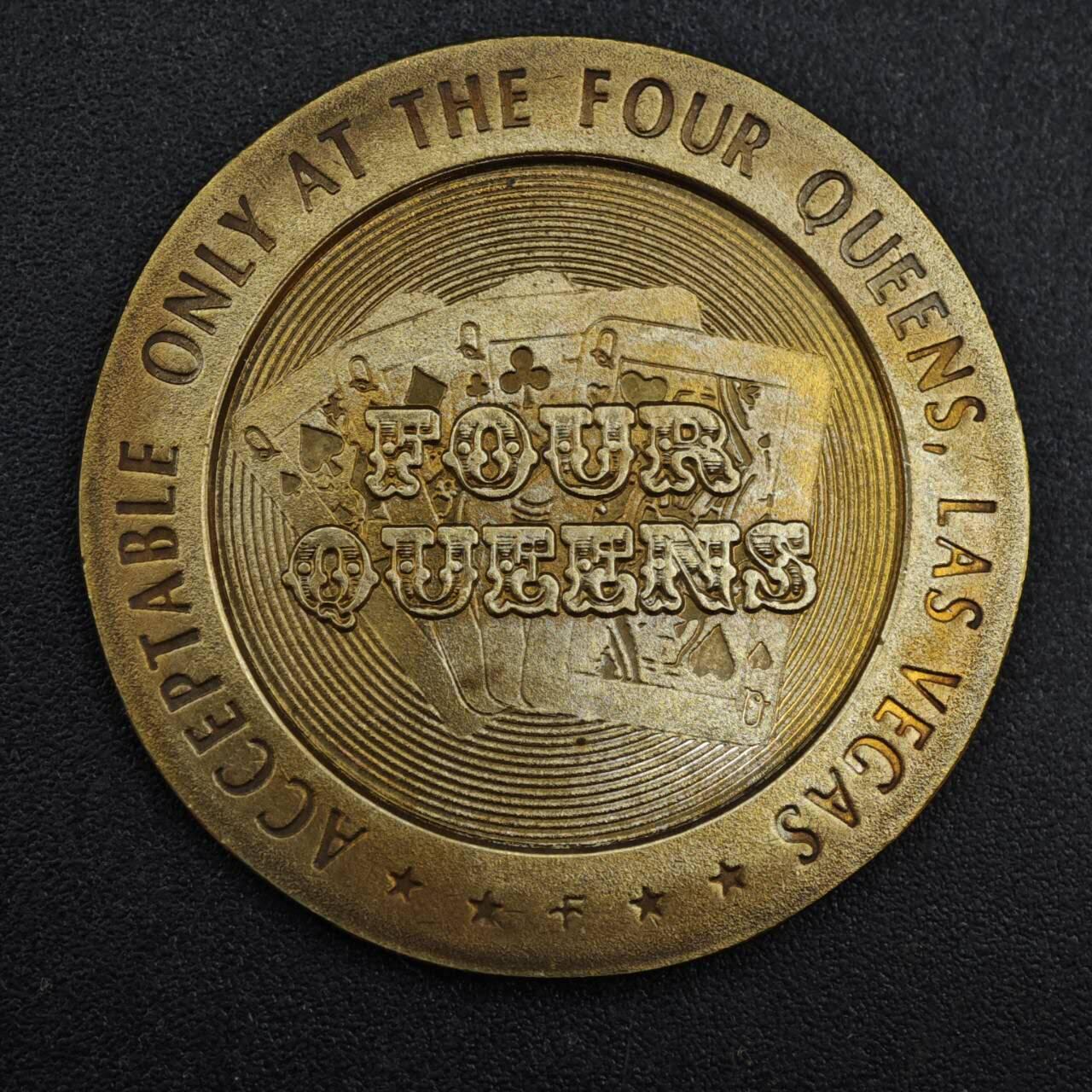 【淘币小摊】实时拍第八百一十拍   散币场   满百包邮可预留二周 每周一统一发货   美国拉斯维加斯四皇后酒店1967年半美元代币原光好品