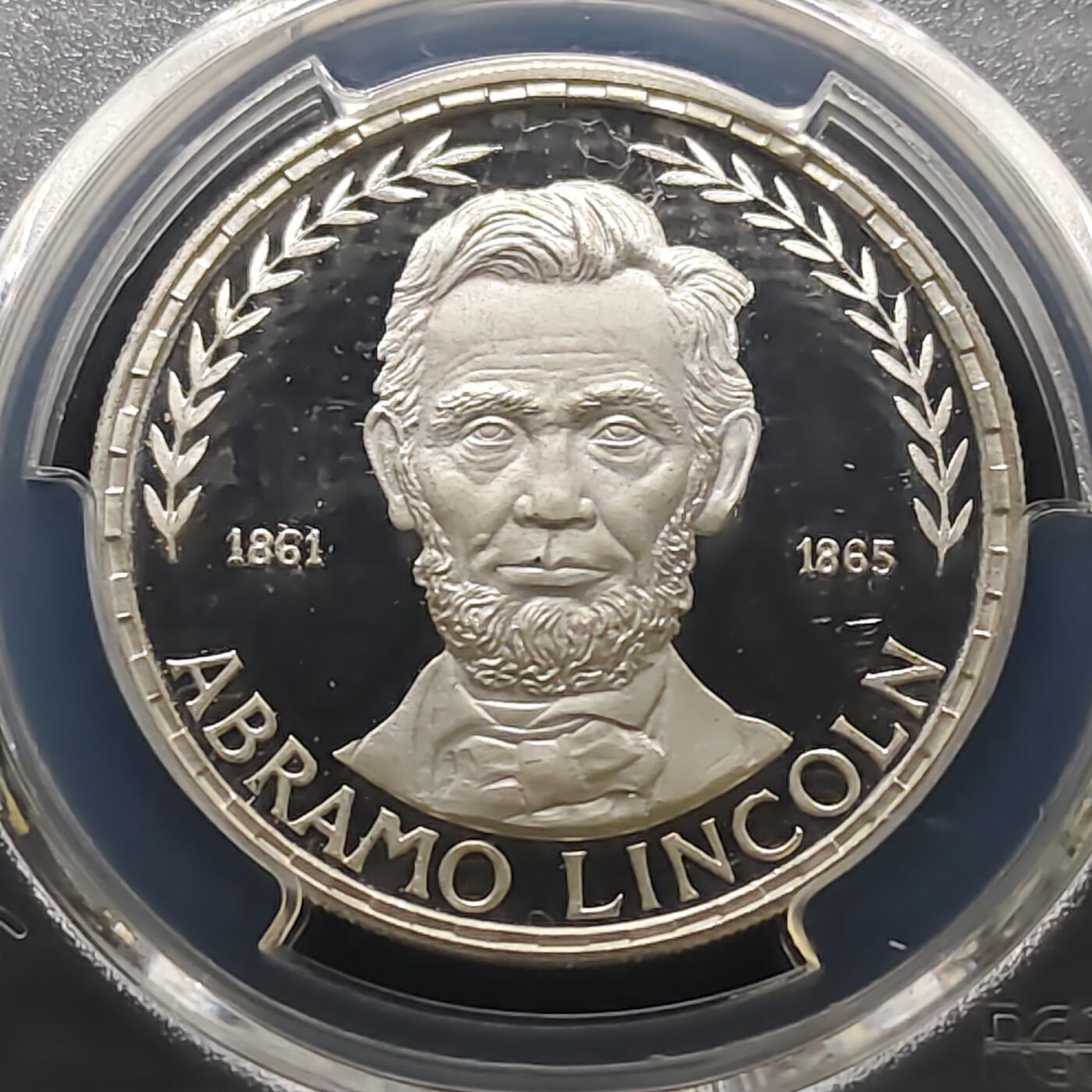 【全场包邮】纯粹捡漏拍481场（免费代拍第18场） 【少见】赤道几内亚1970年75比塞塔林肯精制纪念银币-量4390-PCGS PR66 DCAM