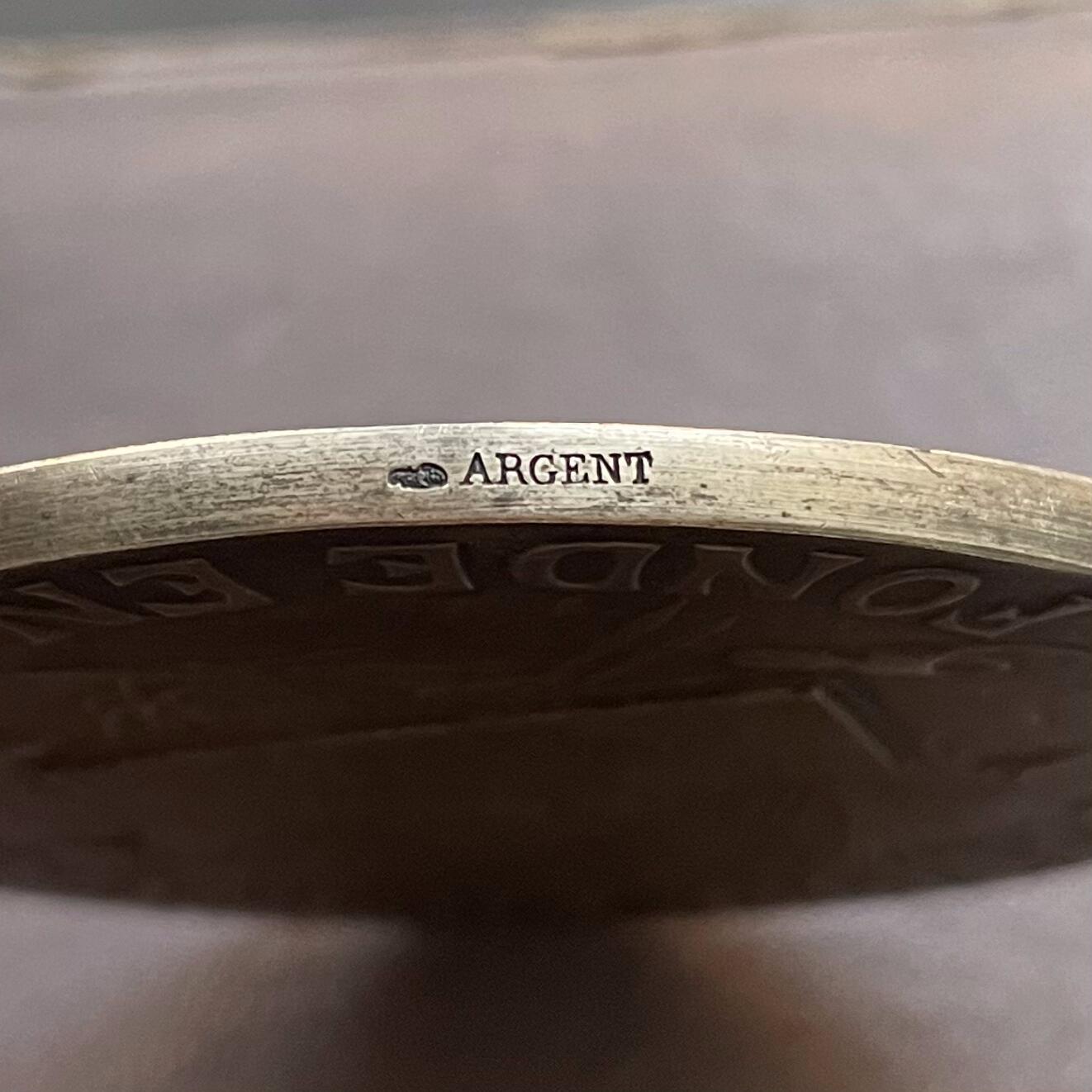 「木头集藏」章牌精品专场！ D.Dupuis～法国阿尔卑斯俱乐部摄影比赛原盒银奖章，直径：64mm，113g，边铭：丰饶角 ARGENT，名家少见作品！