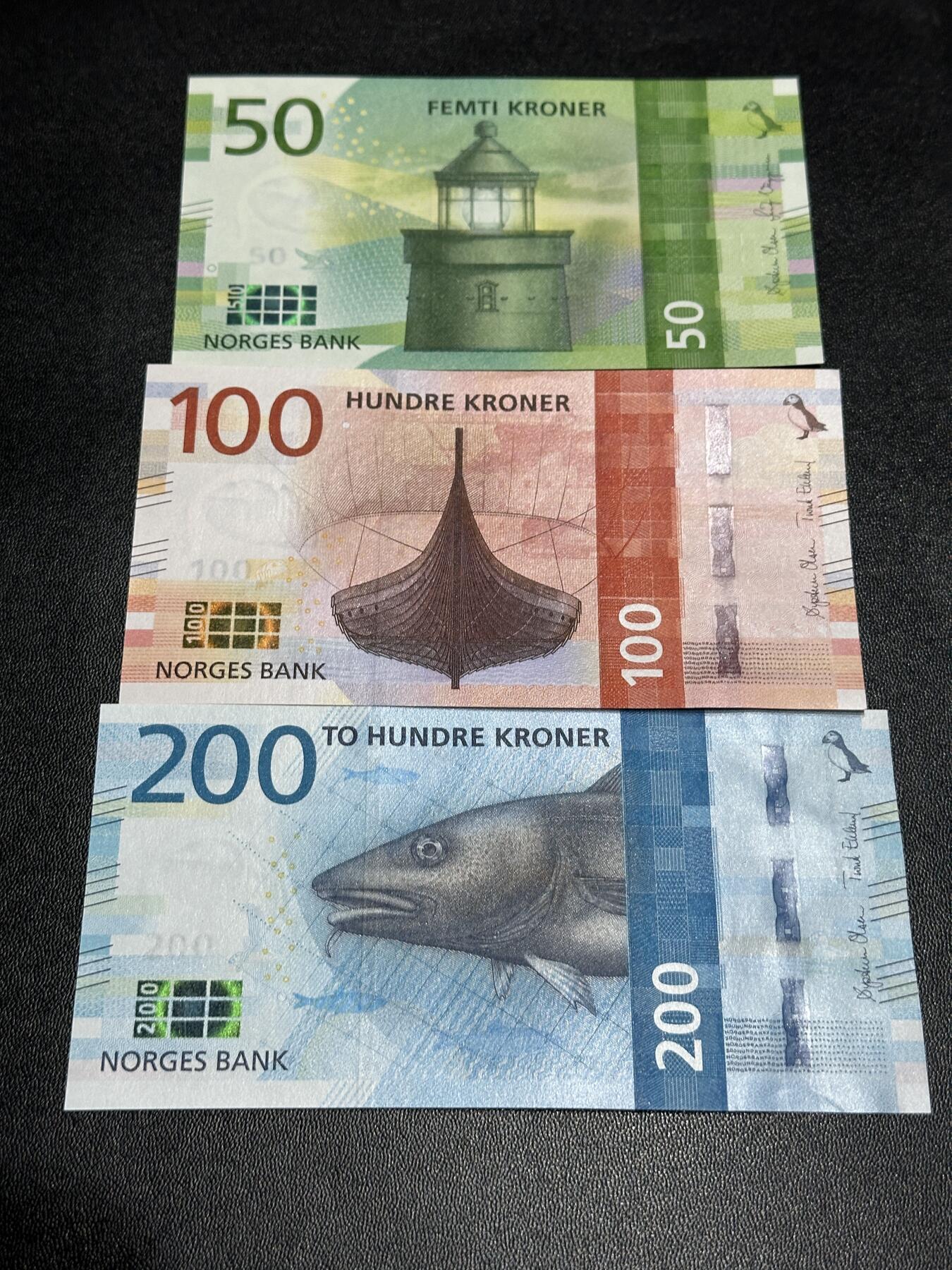 《外钞收藏家》第五百八十八期（优质场）（本平台长期征集拍品、欢迎藏友们联系合作） 挪威新版50/100/200克朗（绝品）