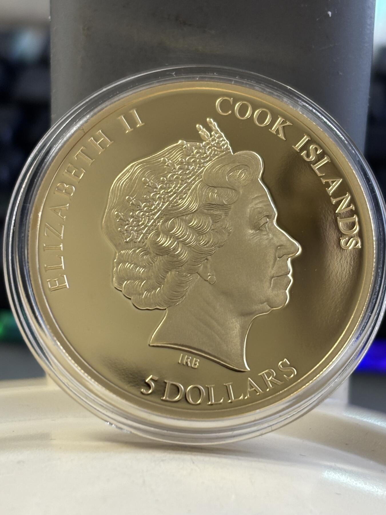 第183期拍卖 库克2015年自然之影系列蝴蝶镭射微雕镀金彩银币