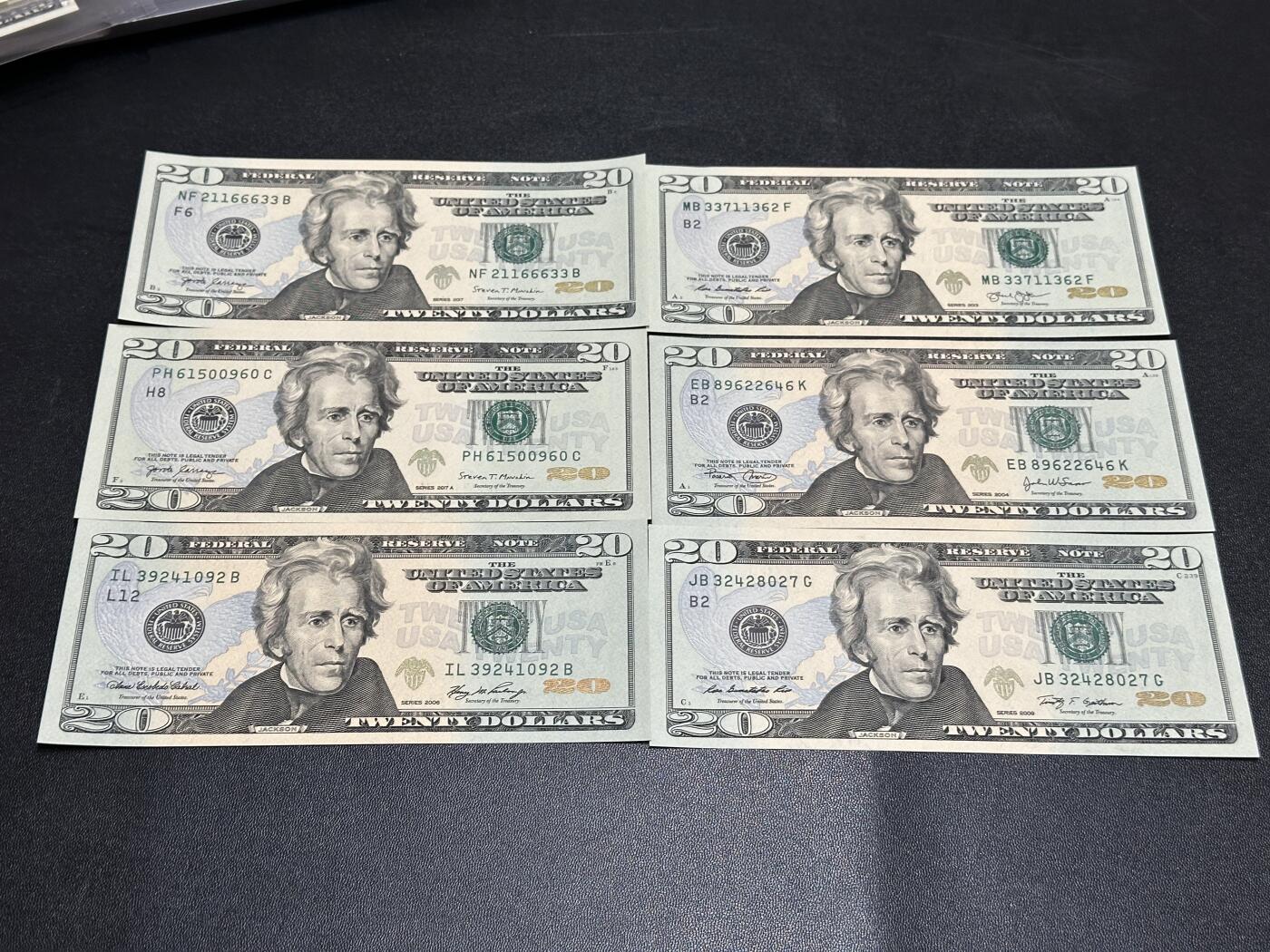 《外钞收藏家》第五百八十八期（优质场）（本平台长期征集拍品、欢迎藏友们联系合作） 美国彩版20美元 五个年份 六张一起 全新UNC