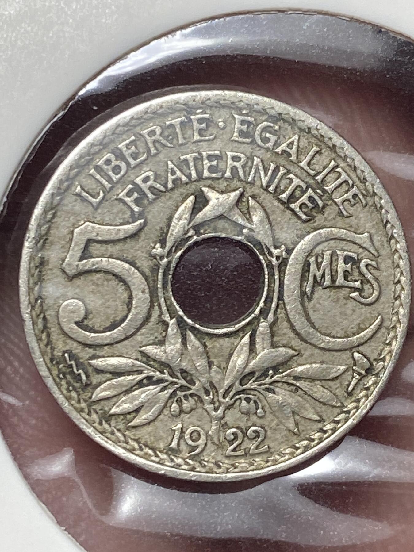 2025年第一百三十二场(总第一百五十八场）外国好品纸夹散币场(免佣金) 法兰西第三共和国1922年5生丁(第三套第三版，雷电标tb版，普瓦西造)