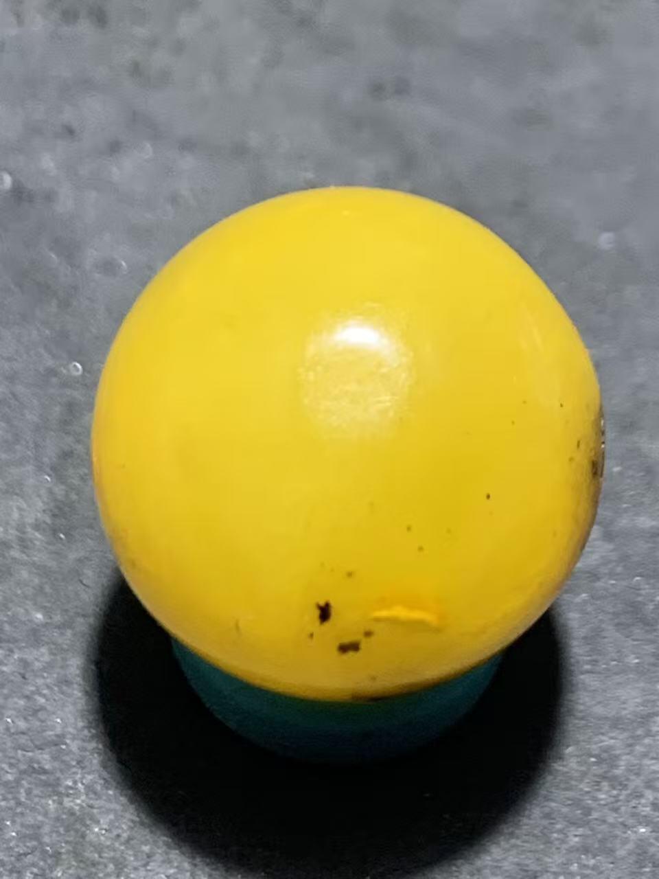 天然乌克兰蜜蜡通货圆珠一颗