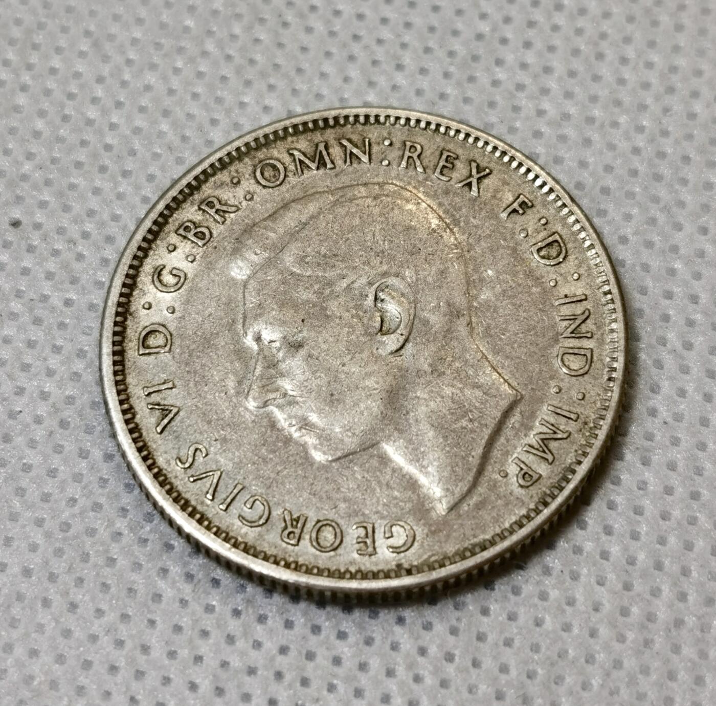 甄臻铺-世界币章拍卖（第40期）送拍享返佣金等优惠多多 英属澳大利亚1940年高银版乔治六世福洛林11.24g