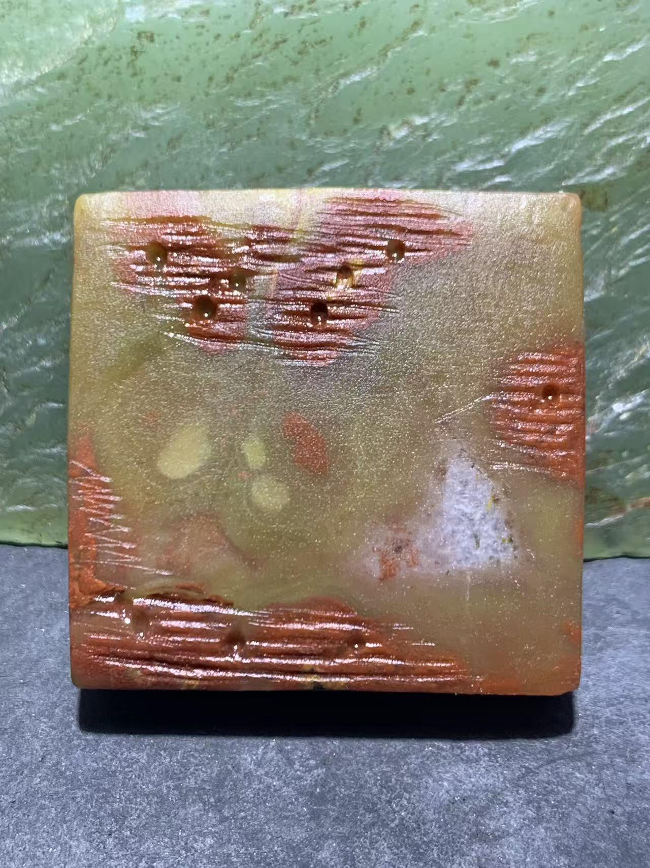 精美亚光北漂战国红玛瑙手工俏色巧雕一心向佛意境牌子吊坠一颗！