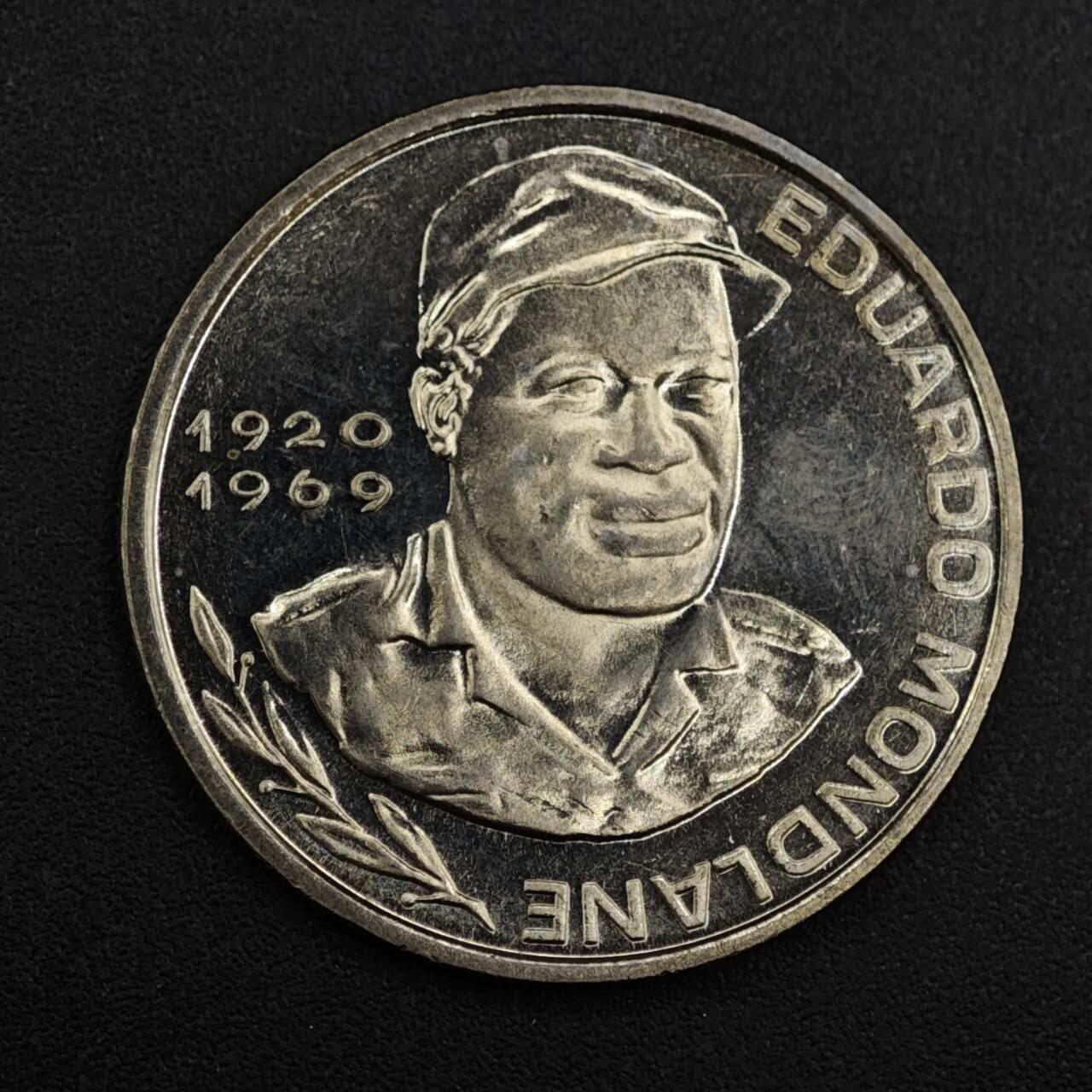 【淘币小摊】实时拍第八百一十拍   散币场   满百包邮可预留二周 每周一统一发货   佛得角1982年10埃斯库多镍币