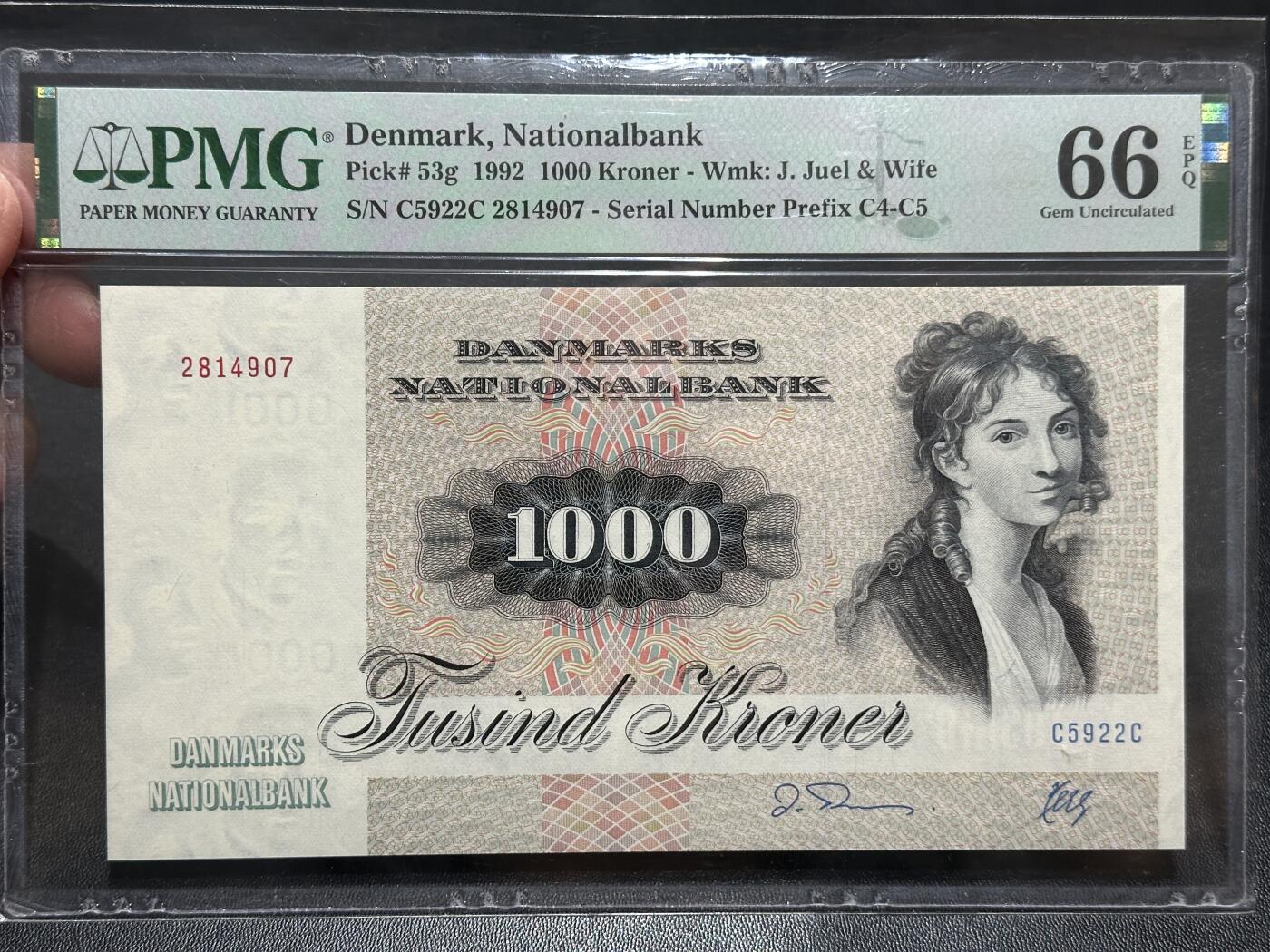 《外钞收藏家》第五百八十八期（优质场）（本平台长期征集拍品、欢迎藏友们联系合作） 丹麦1992年绘画版1000克朗PMG66（经典大松鼠）