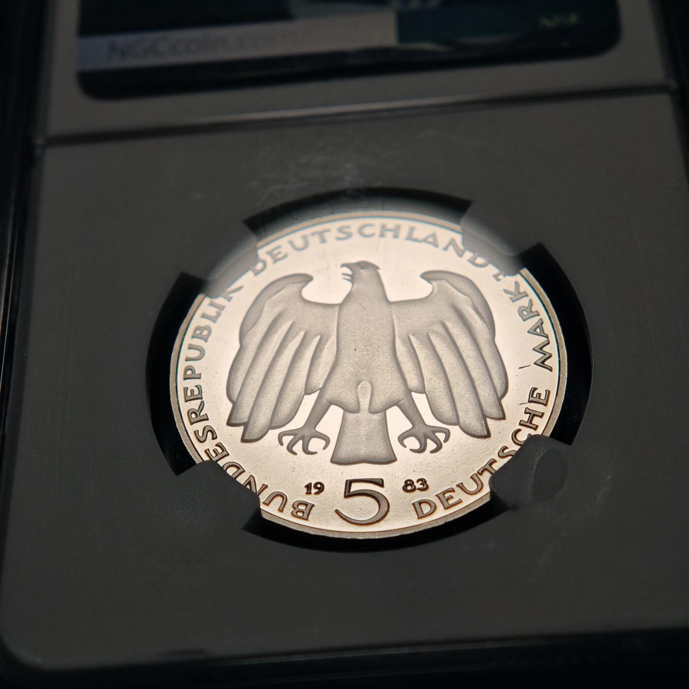 【德藏】世界币章拍卖第155期（拍品征集中~欢迎藏友联系） 冠军分！1983年 德国卡尔·马克思逝世百年5马克精制纪念镍币 NGC PF69UC 镜面十足 状态极佳