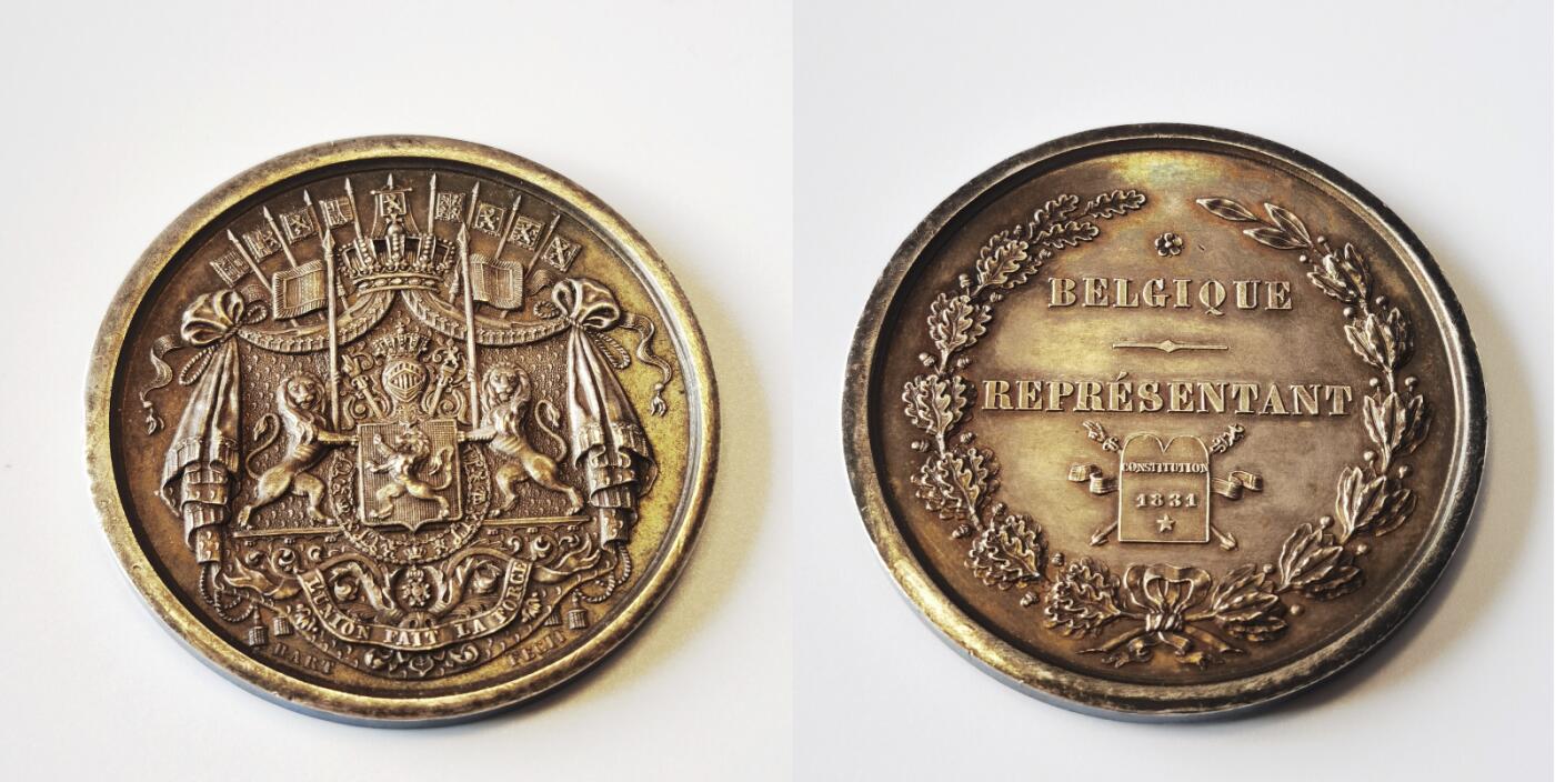 1831元比利时议员代表大银章，全世界仅有几百枚，曾是议员才持有的特殊身份和权力的银质纪念勋章