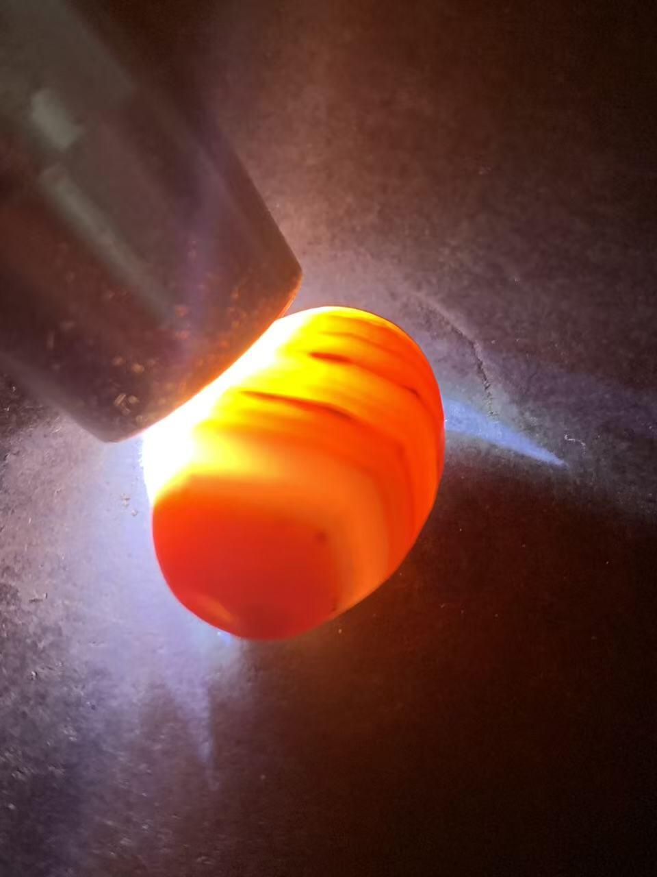 精美高玉化风化纹冰飘一线缠丝玛瑙桶珠一颗，