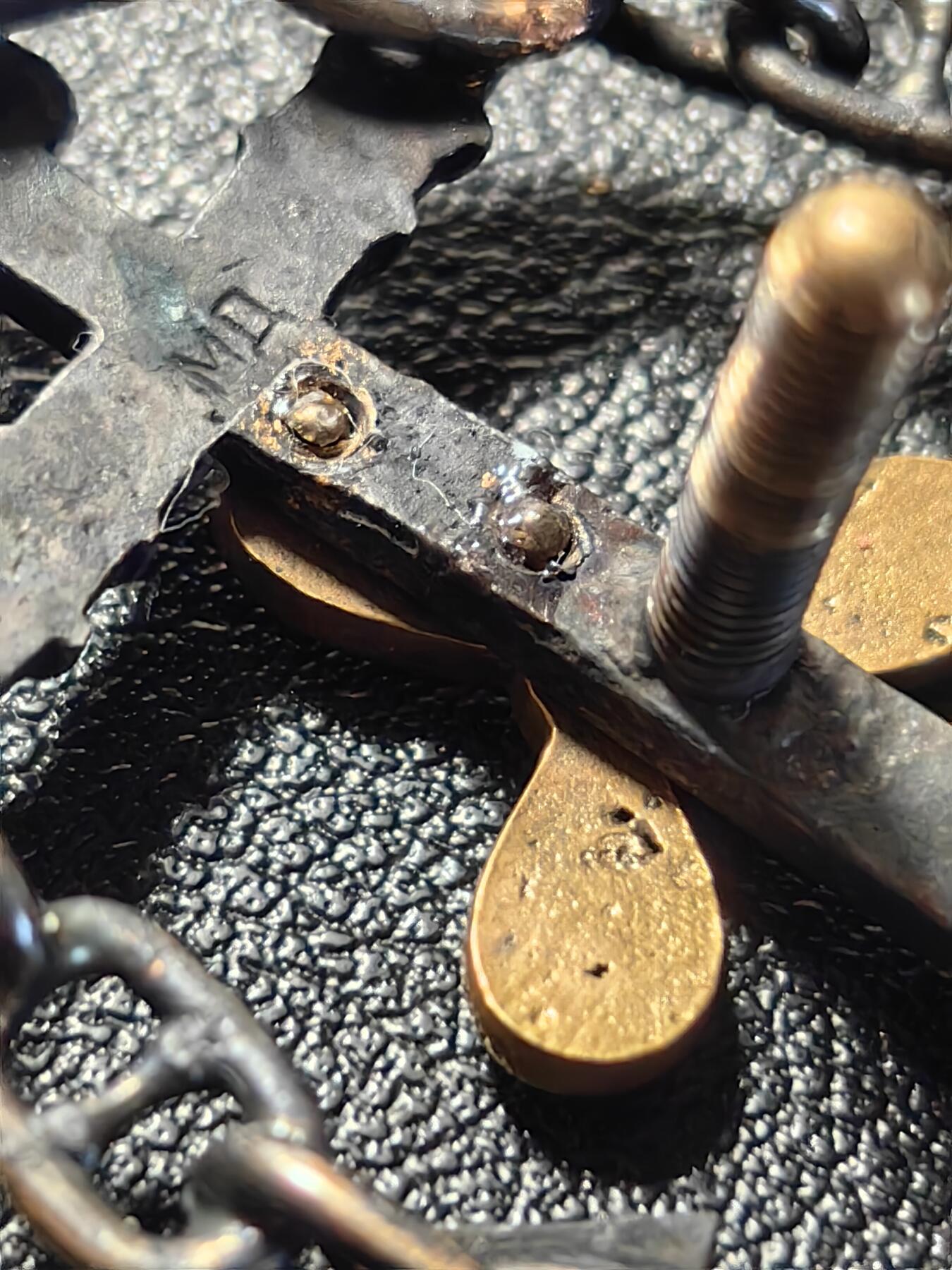 靖甫拍卖第十二场 苏联远洋机械师证章 佩戴痕迹较重