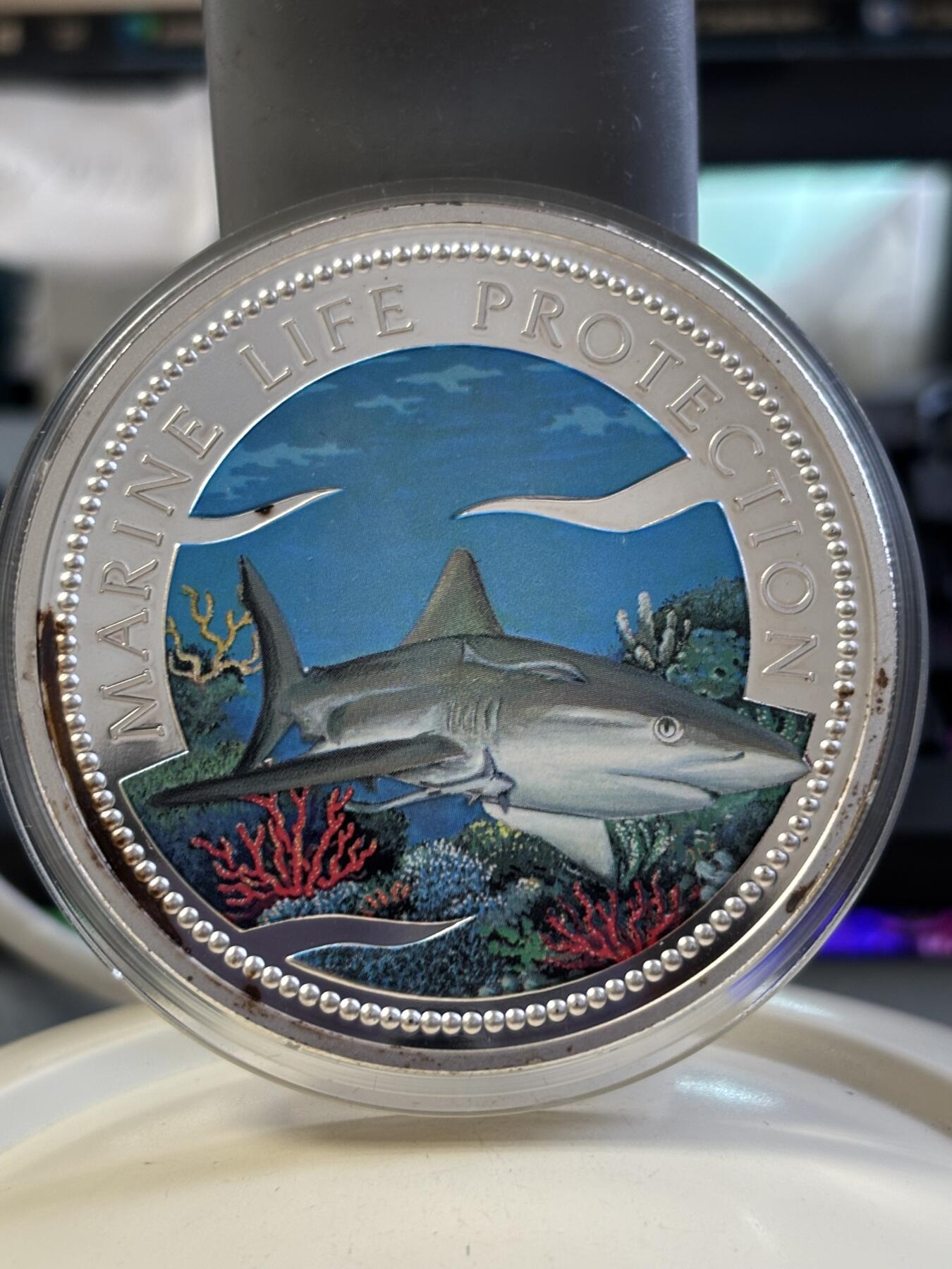 第183期拍卖 帕劳1999年海洋生物美人鱼彩色5盎司彩色纪念银币有氧化，155.55克，发行500枚