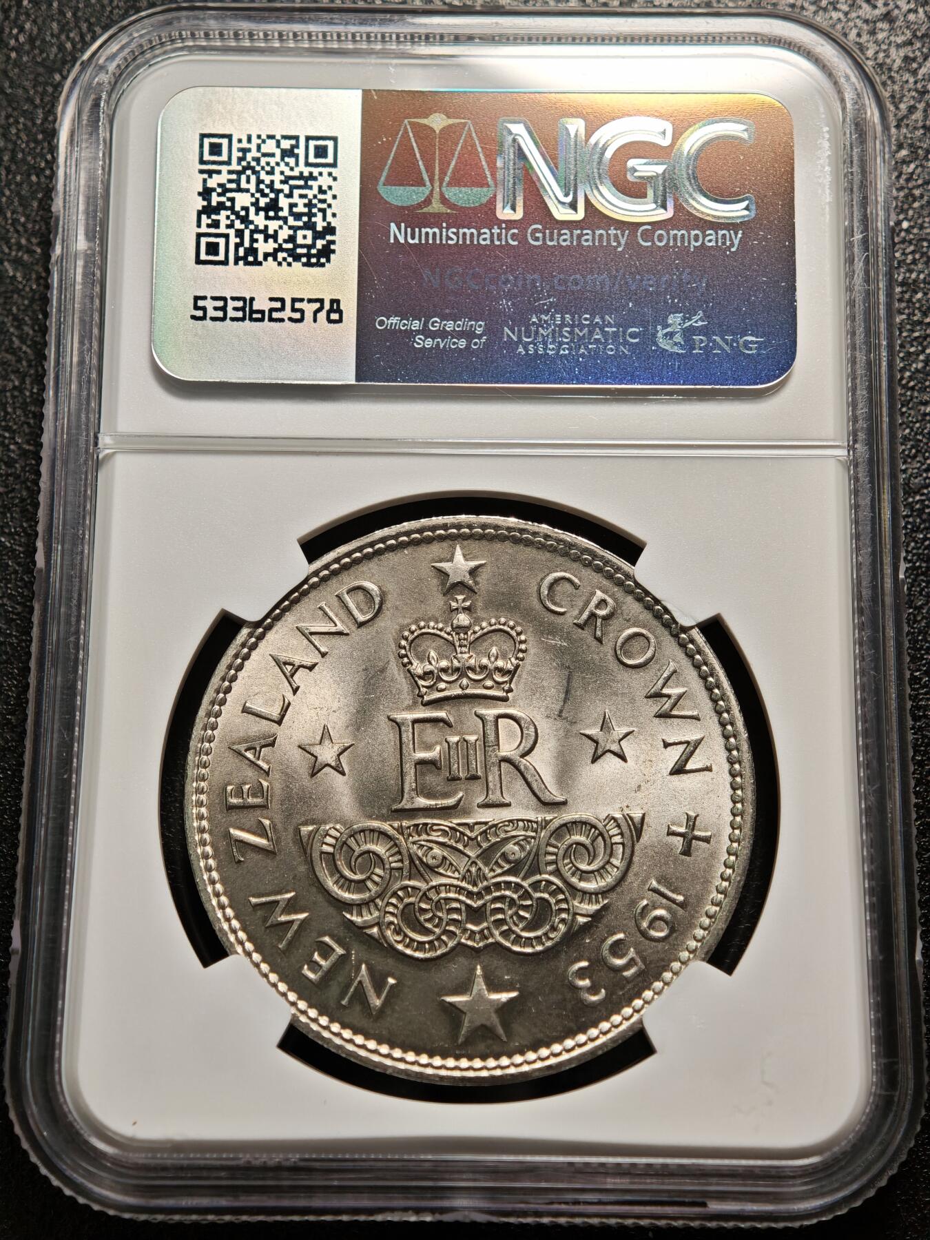 【德藏】世界币章拍卖第155期（拍品征集中~欢迎藏友联系） 1953年 新西兰伊丽莎白二世女王加冕纪念克朗镍币 NGC MS63 原光极强