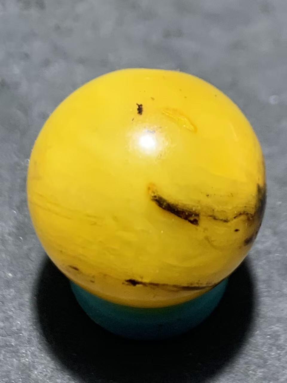 天然乌克兰蜜蜡通货圆珠一颗